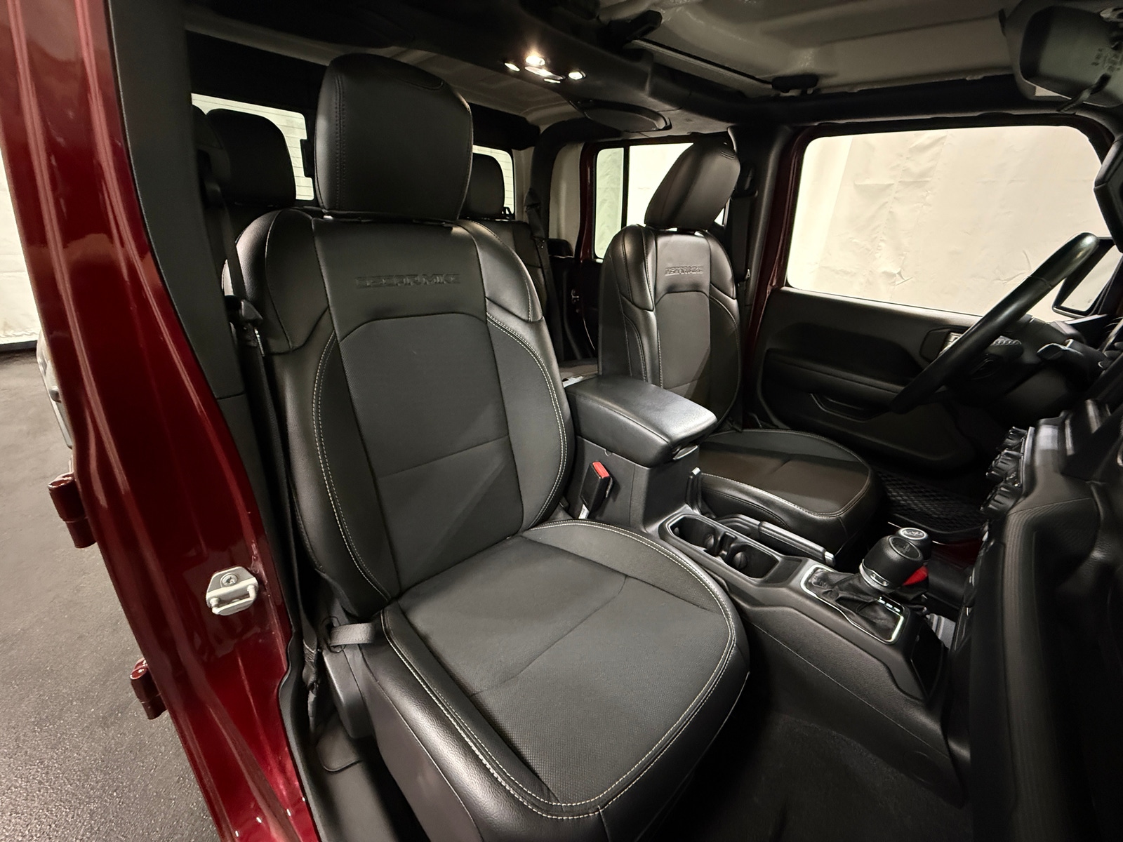 Thumbnail: 2021 Jeep Gladiator - 2