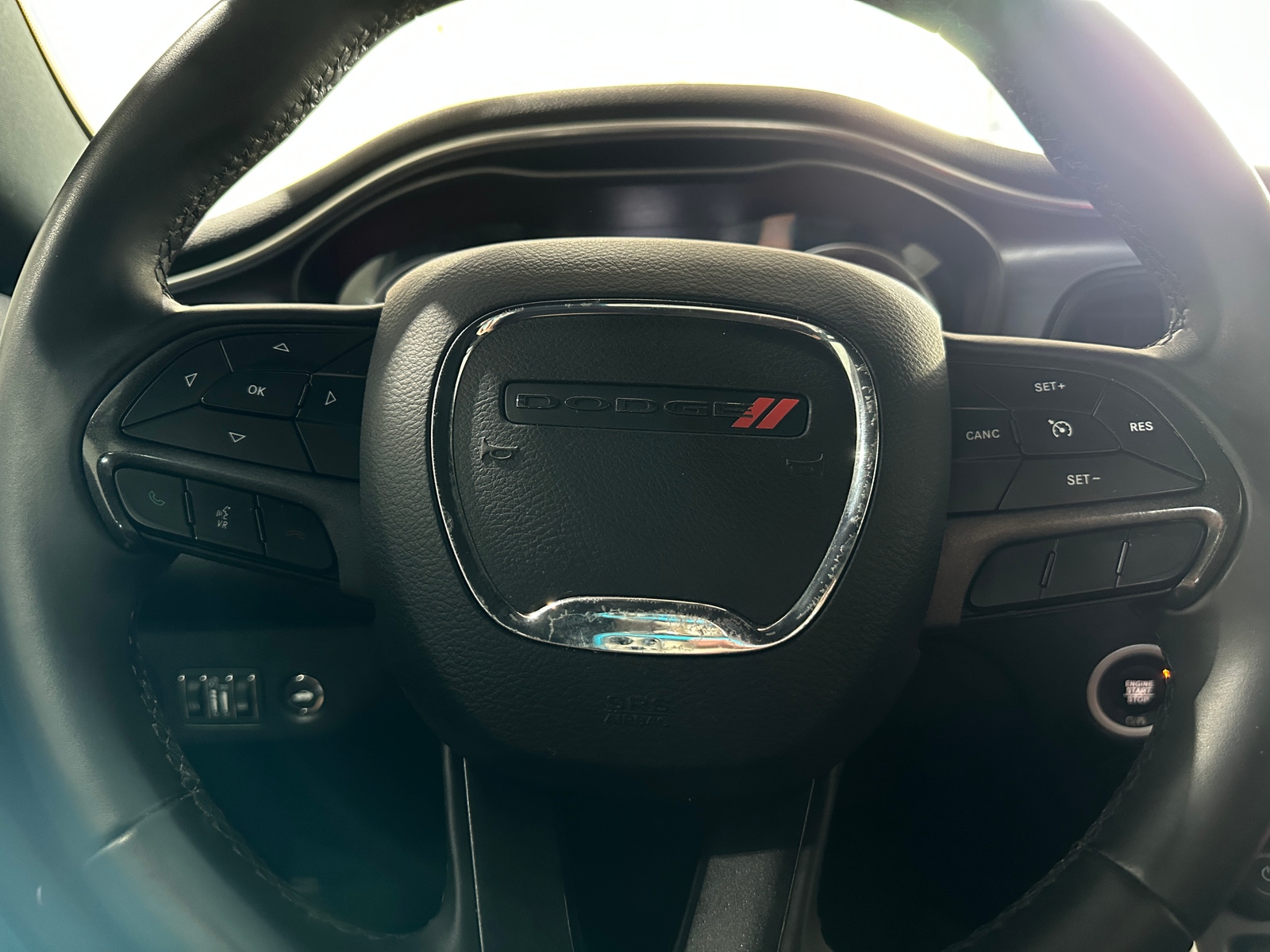 Thumbnail: 2017 Dodge Challenger - 4