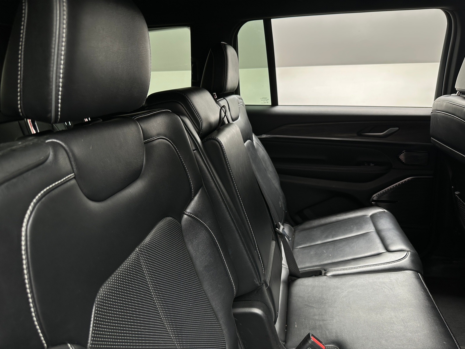 Thumbnail: 2021 Jeep Grand Cherokee L - 5