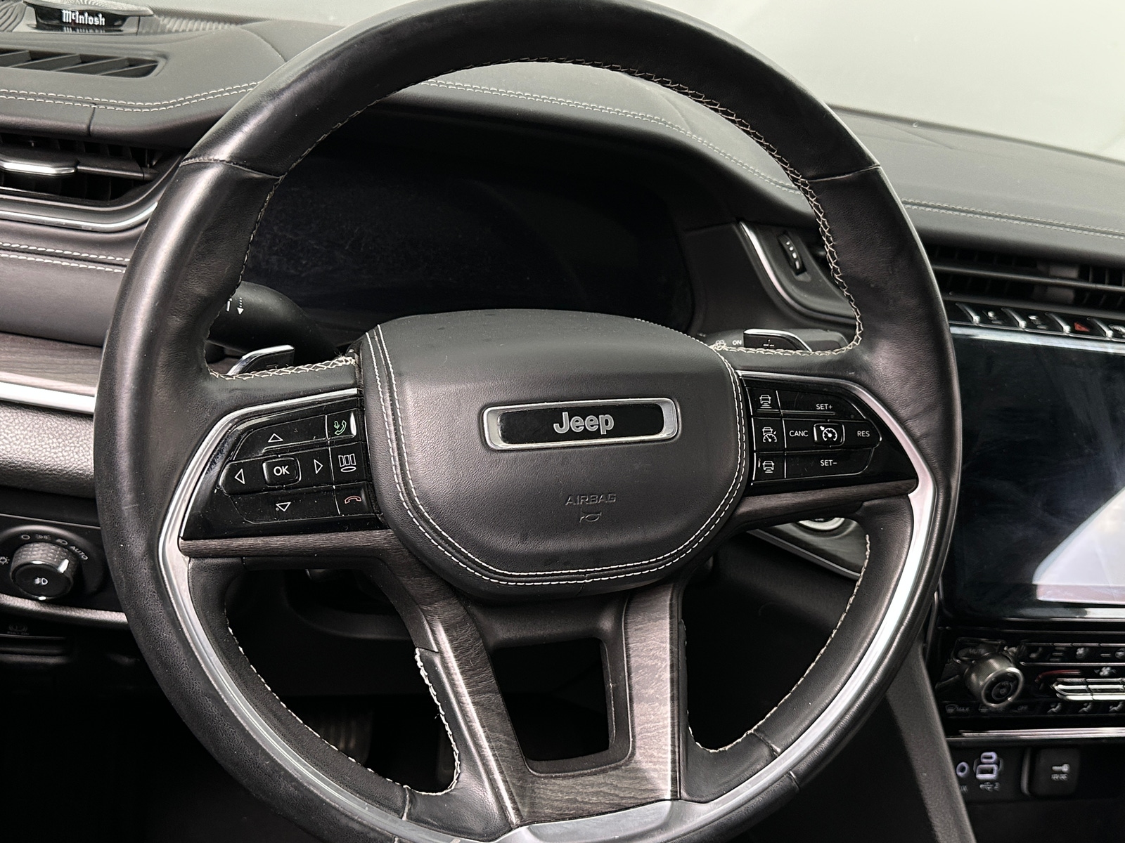 Thumbnail: 2021 Jeep Grand Cherokee L - 4