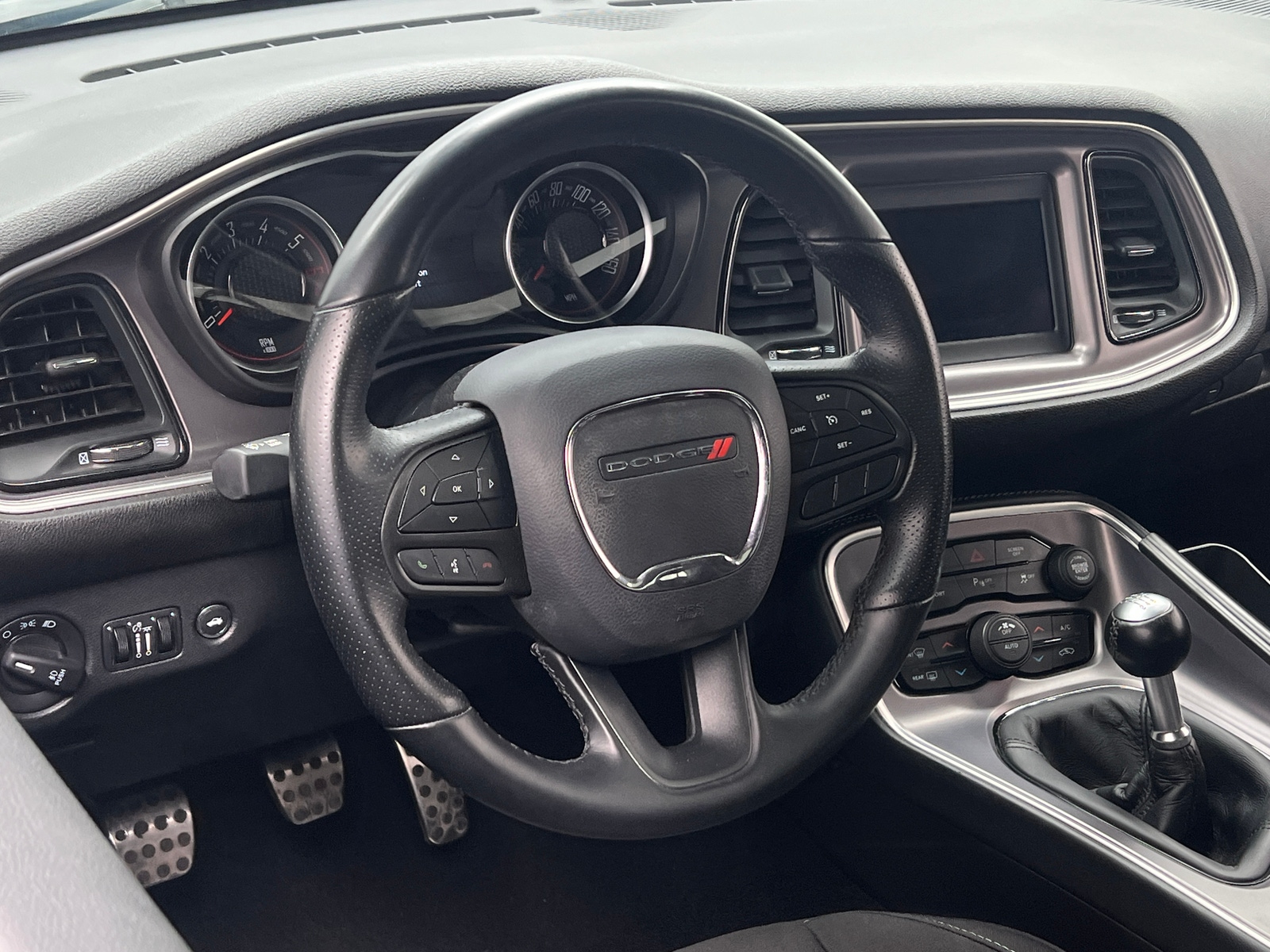 Thumbnail: 2021 Dodge Challenger - 4