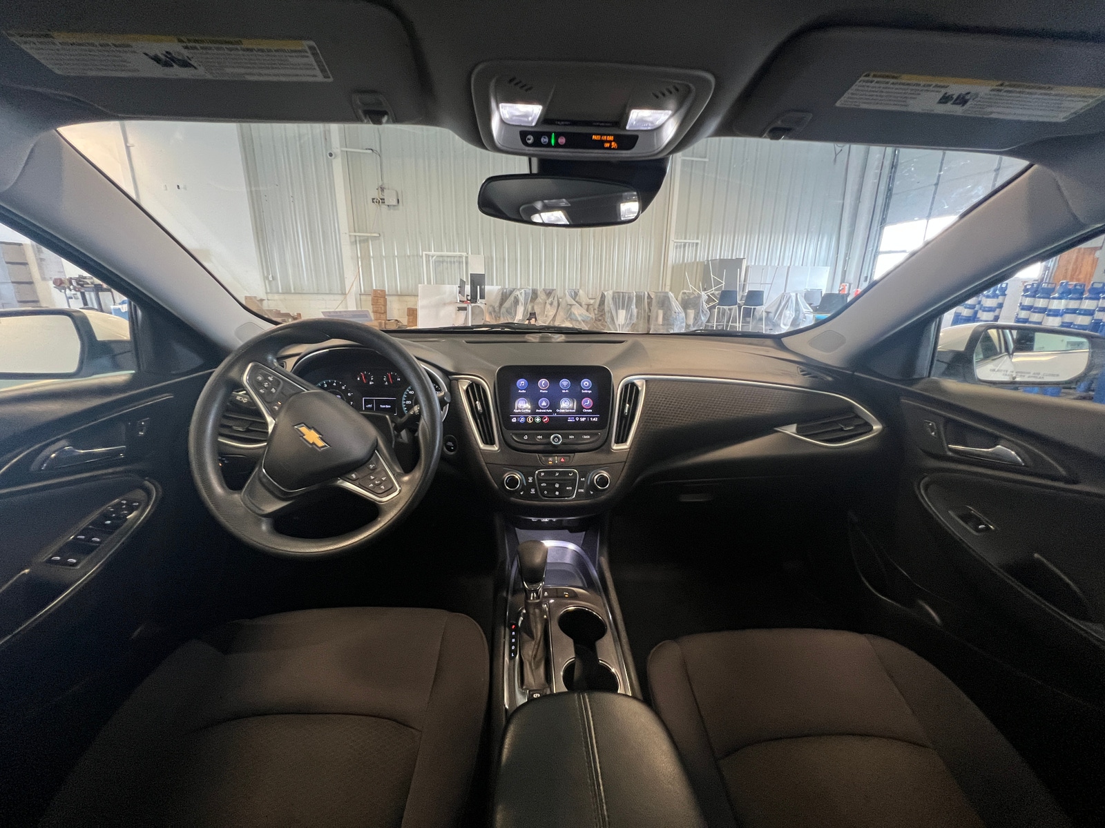 Thumbnail: 2023 Chevrolet Malibu - 3