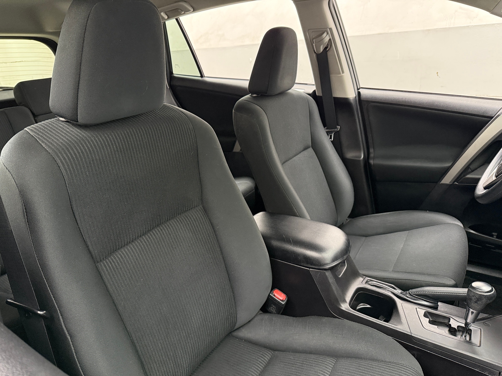 Thumbnail: 2018 Toyota RAV4 - 2