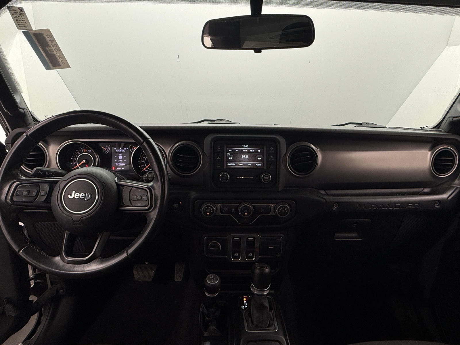 Thumbnail: 2019 Jeep Wrangler - 3