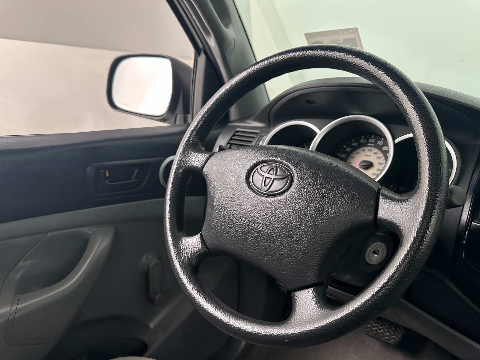 Thumbnail: 2010 Toyota Tacoma - 5