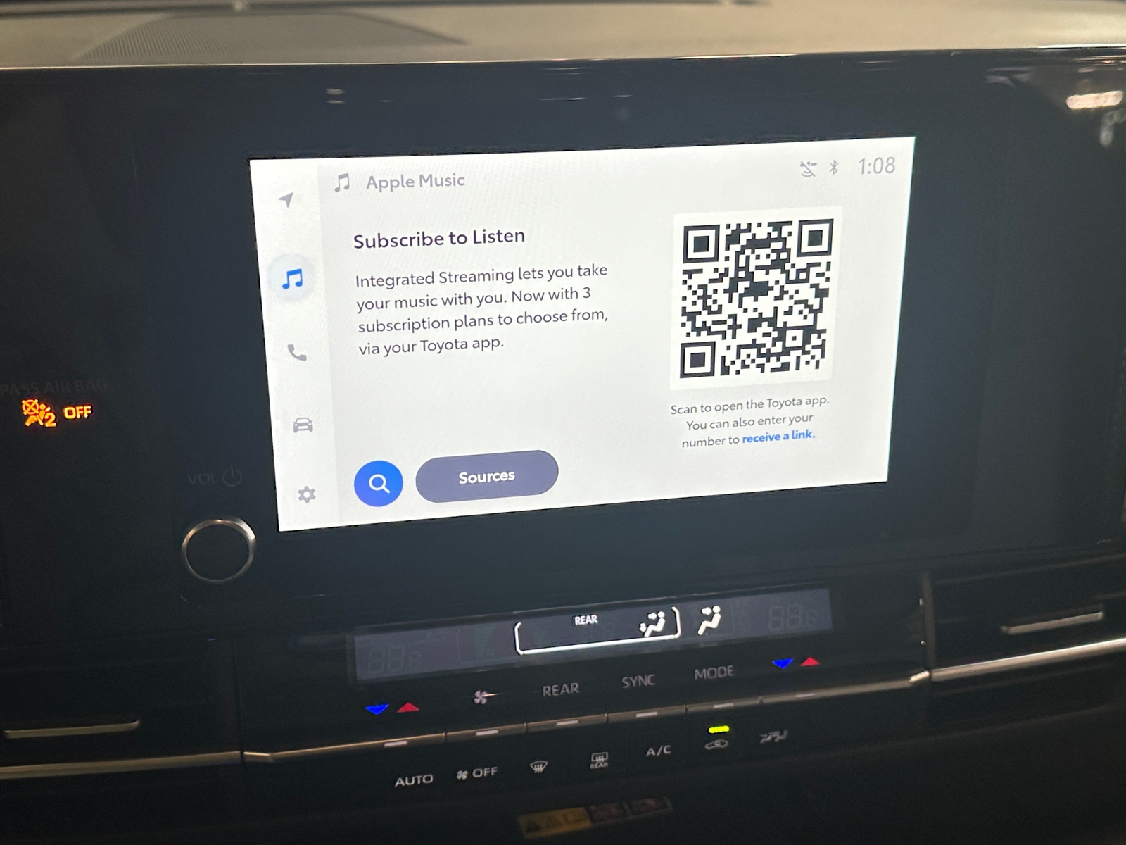 Thumbnail: 2025 Toyota Sienna - 4