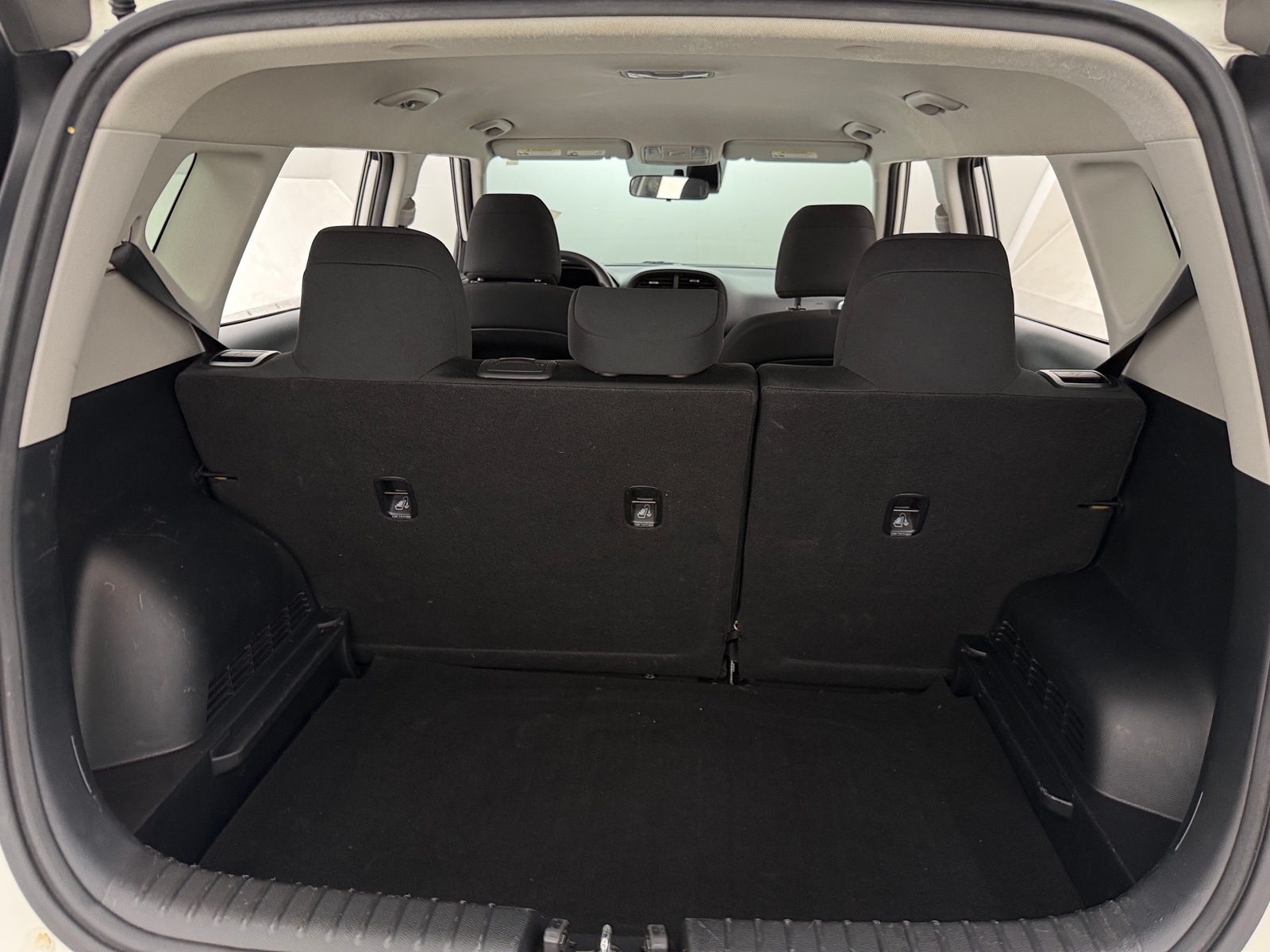 Thumbnail: 2023 Kia Soul - 7