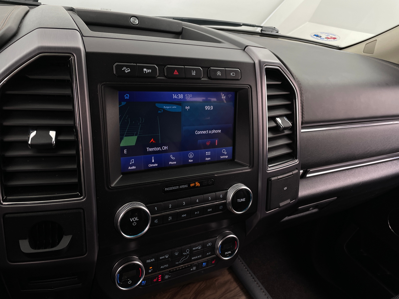 Thumbnail: 2020 Ford Expedition - 3