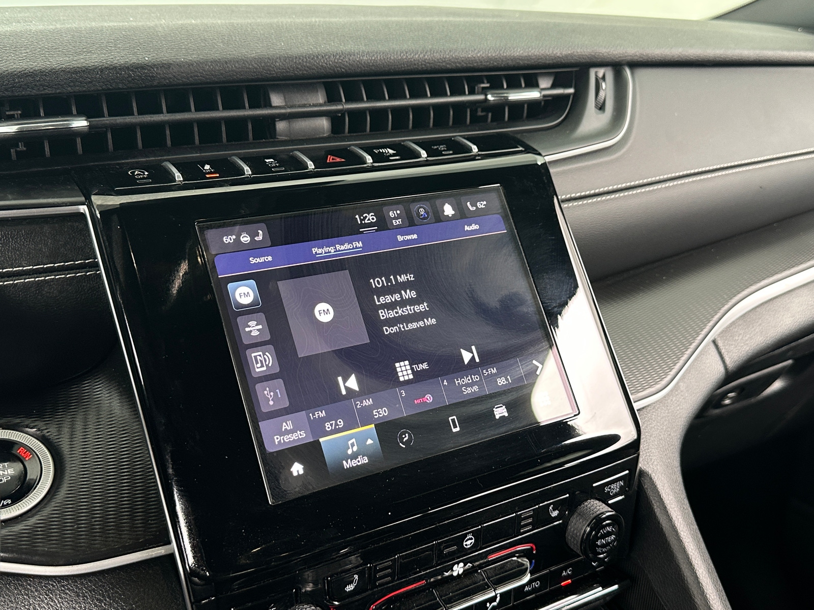 Thumbnail: 2024 Jeep Grand Cherokee L - 3