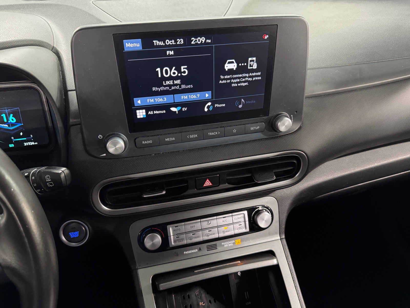 Thumbnail: 2022 Hyundai Kona - 4