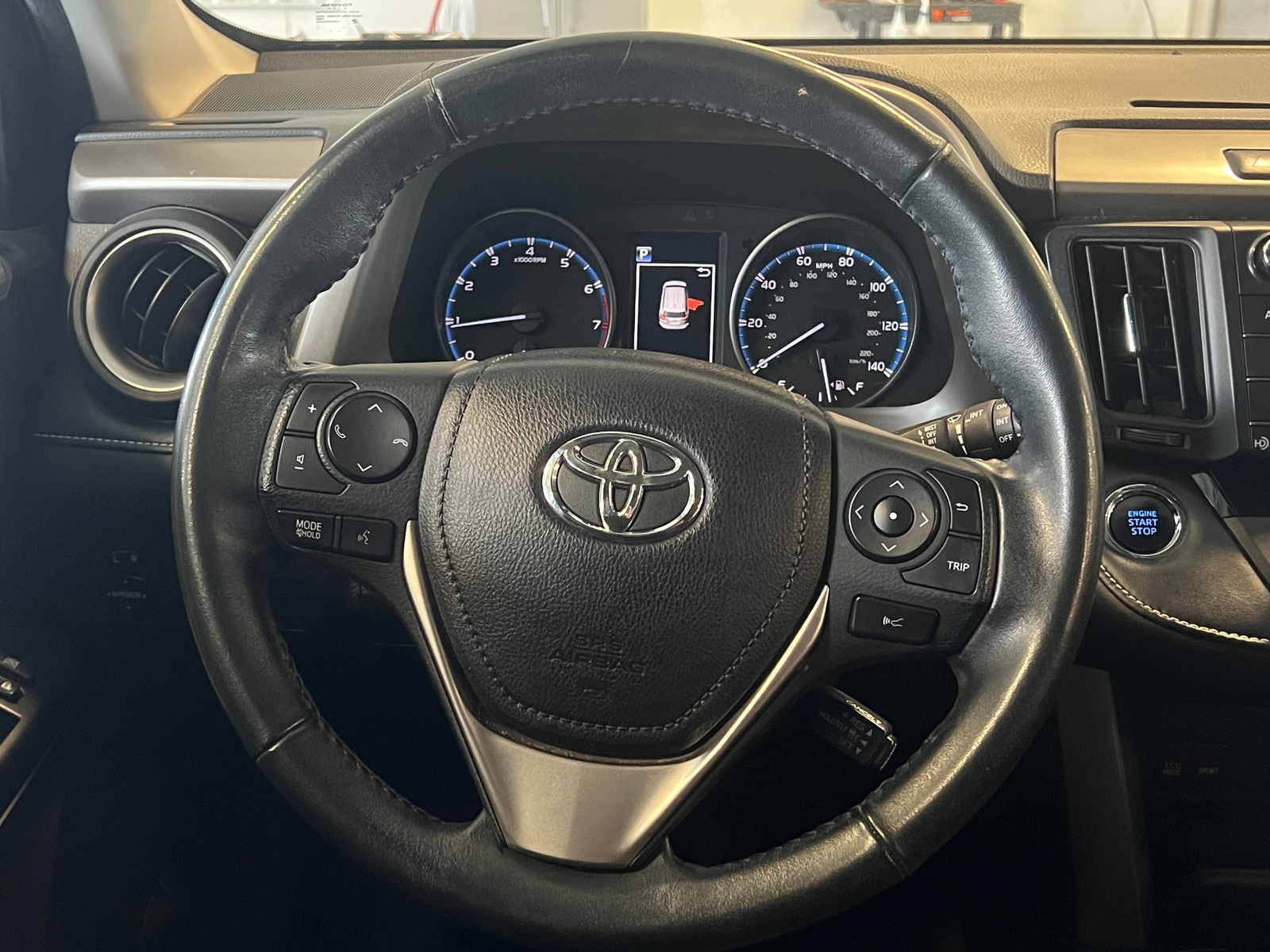 Thumbnail: 2018 Toyota RAV4 - 5