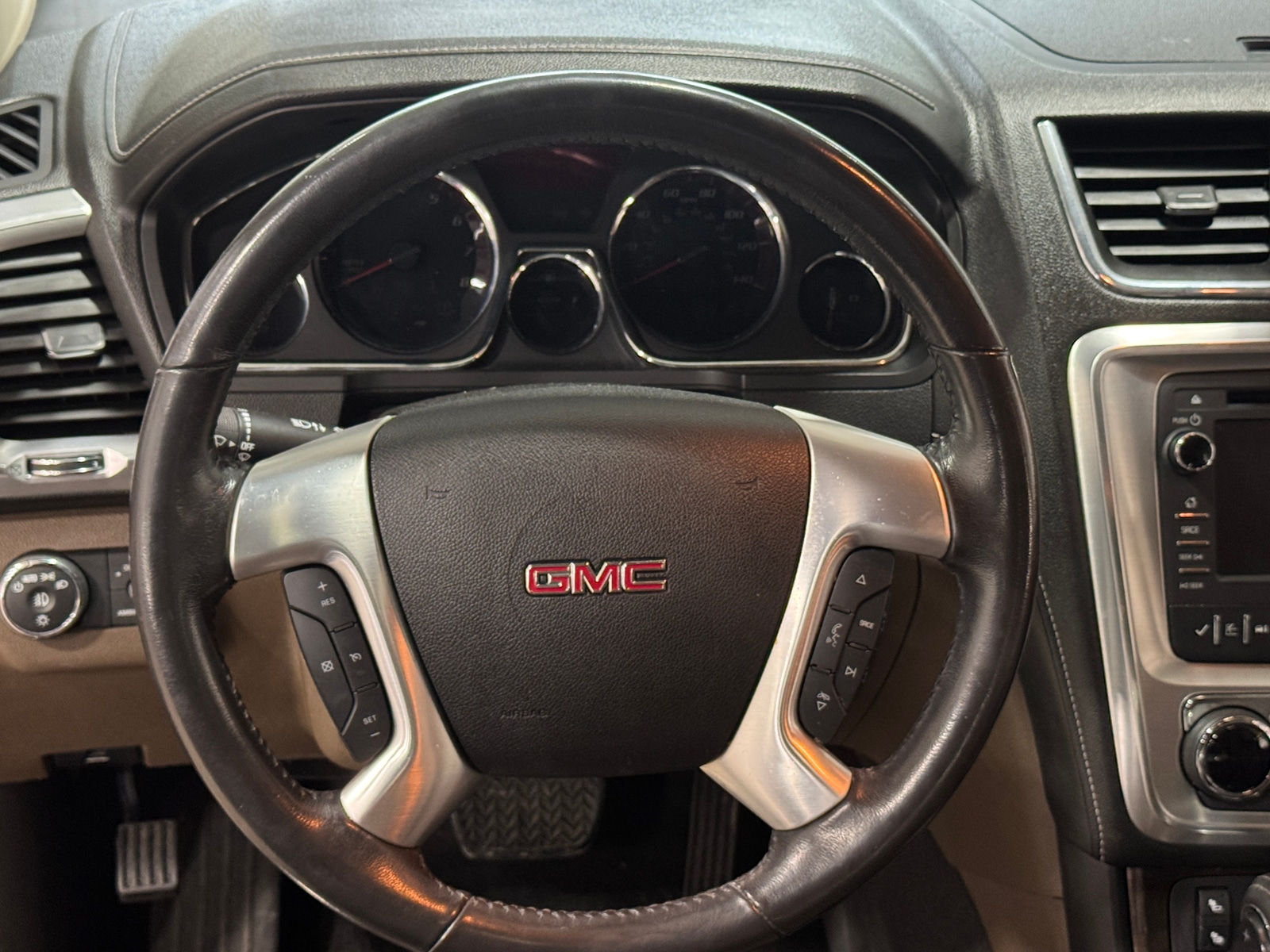 Thumbnail: 2015 GMC Acadia - 4