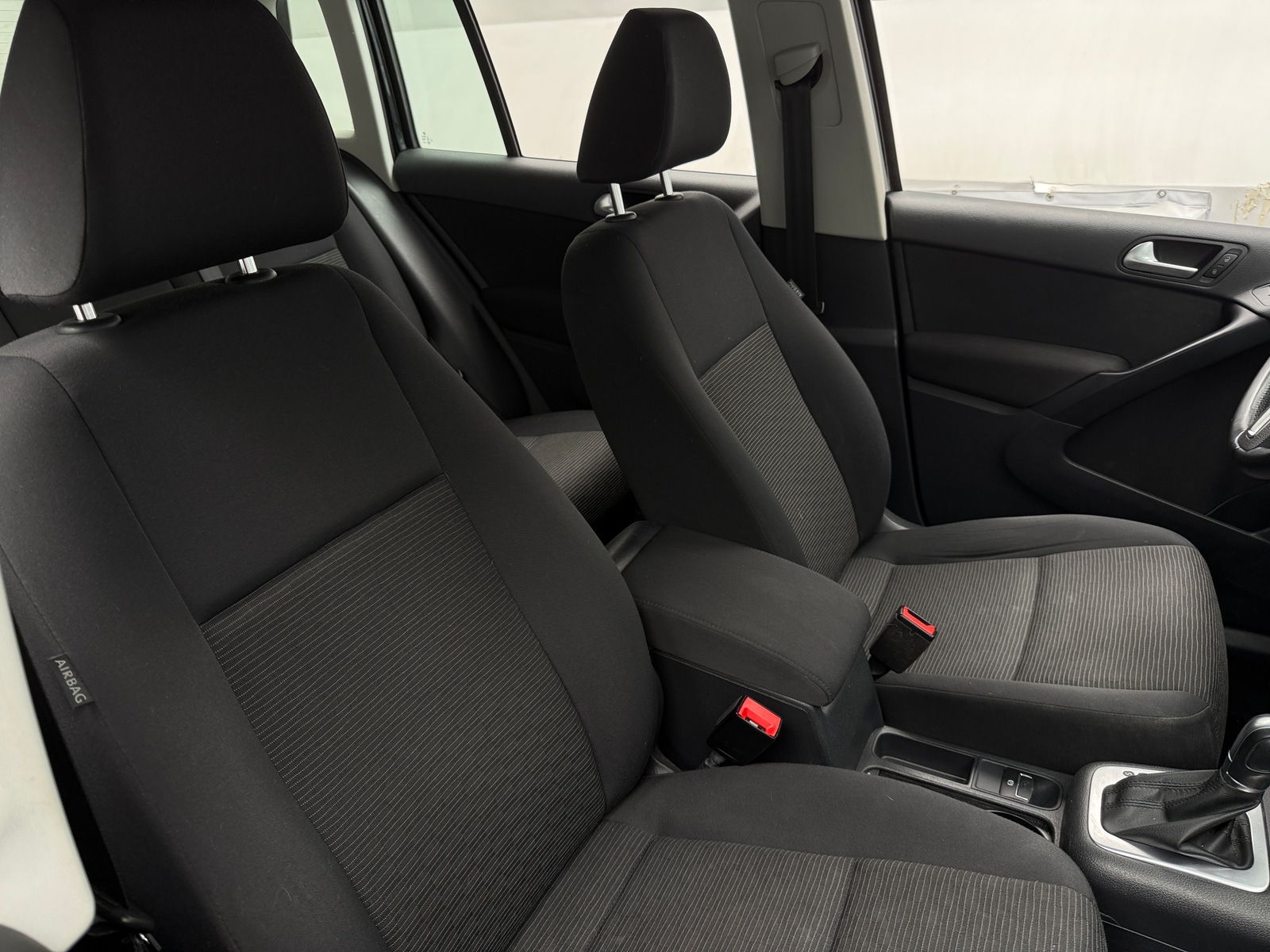 Thumbnail: 2017 Volkswagen Tiguan - 2