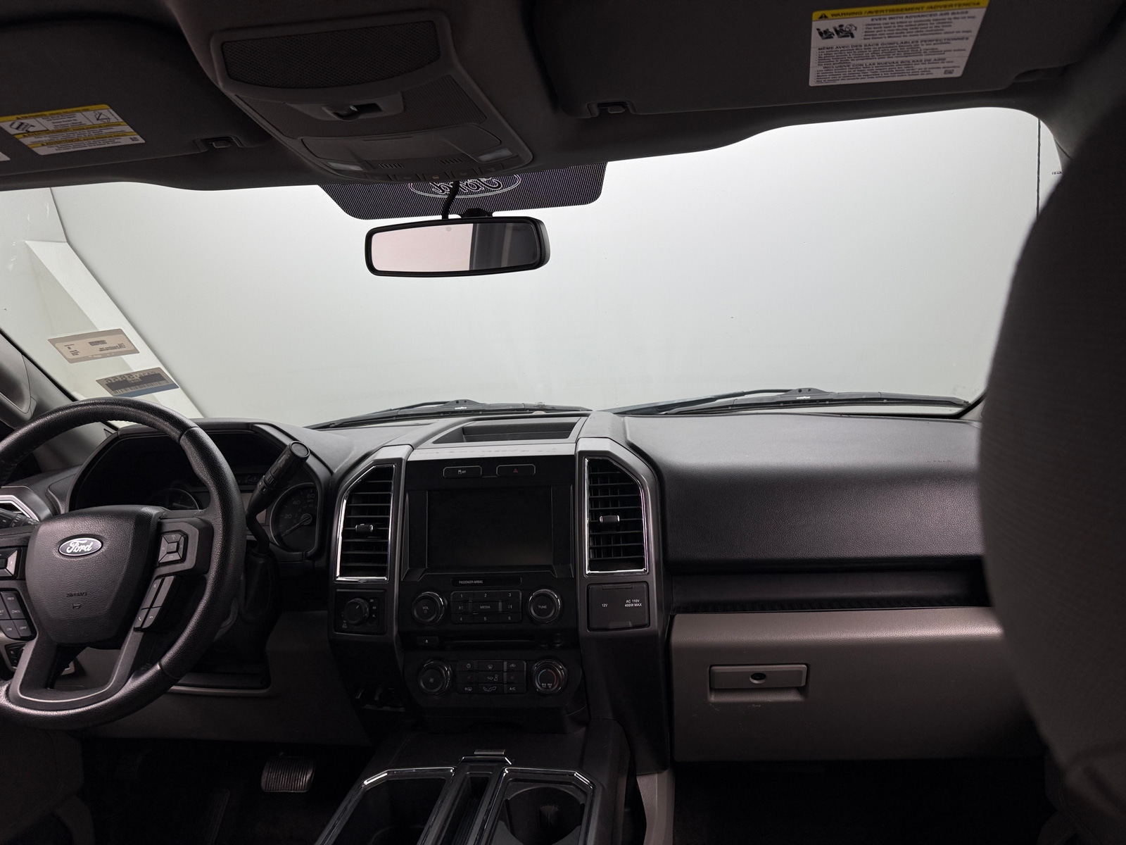 Thumbnail: 2015 Ford Econoline - 3