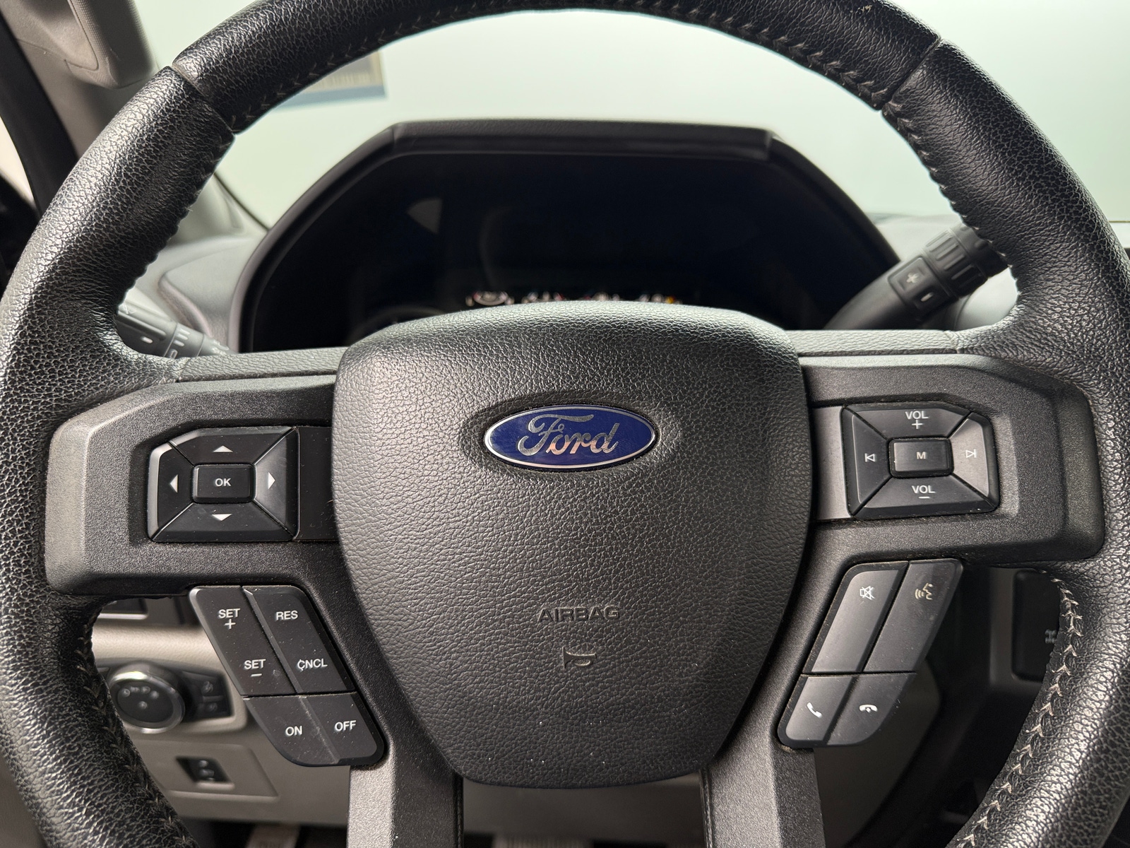 Thumbnail: 2015 Ford Econoline - 5