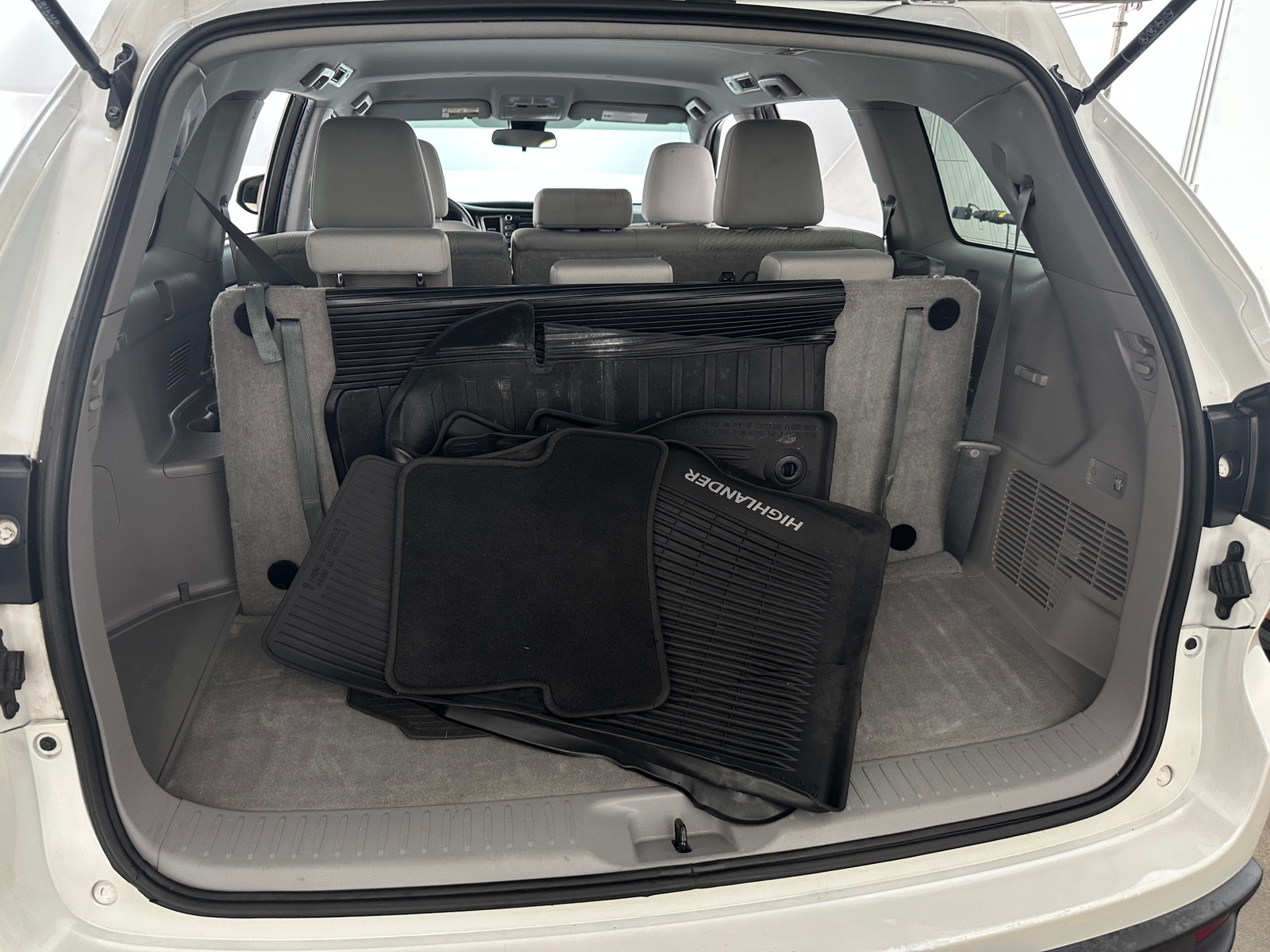 Thumbnail: 2019 Toyota Highlander - 7