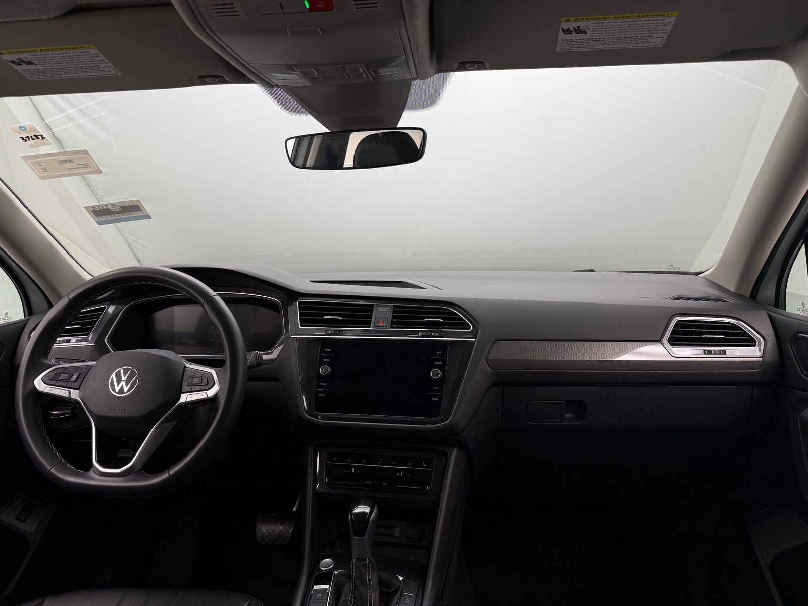 Thumbnail: 2024 Volkswagen Tiguan - 2