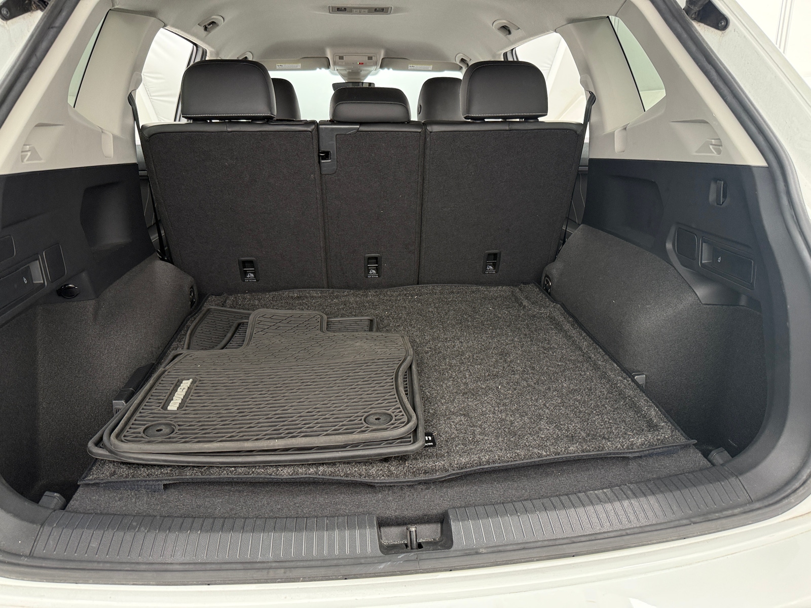 Thumbnail: 2024 Volkswagen Tiguan - 6