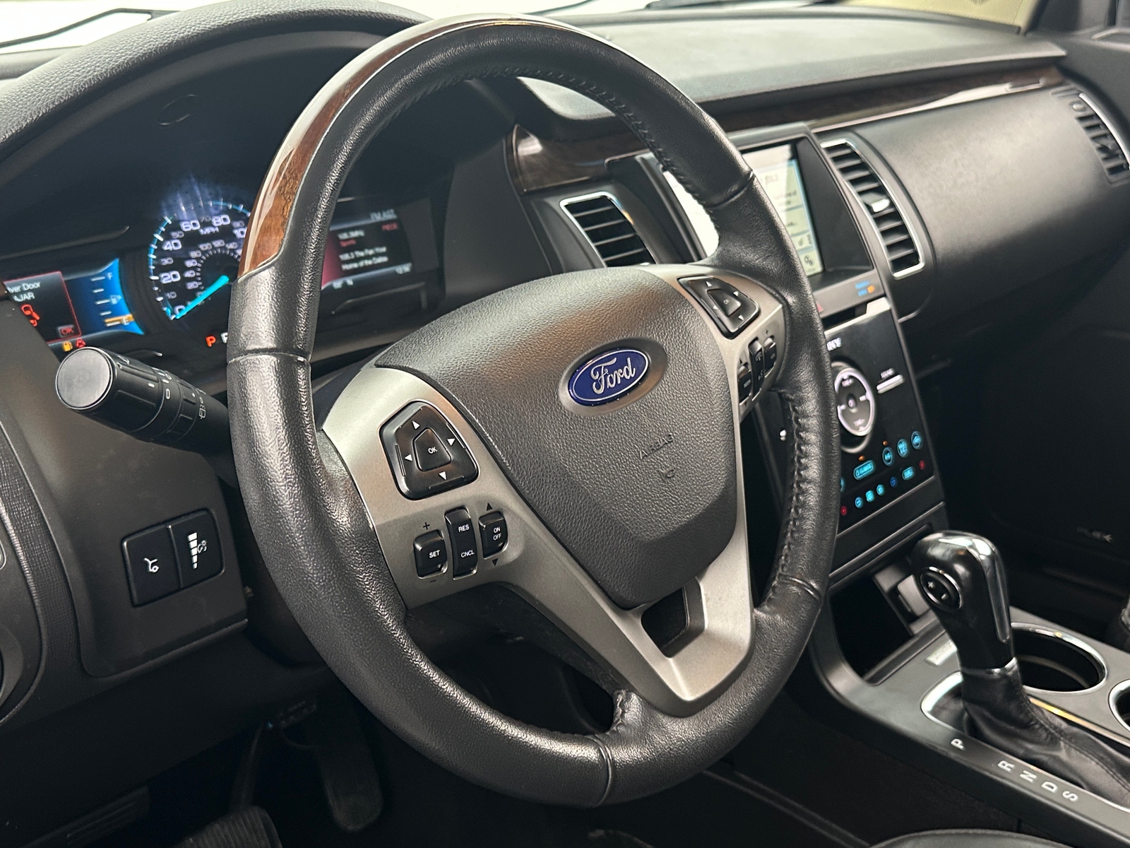 Thumbnail: 2019 Ford Flex - 4