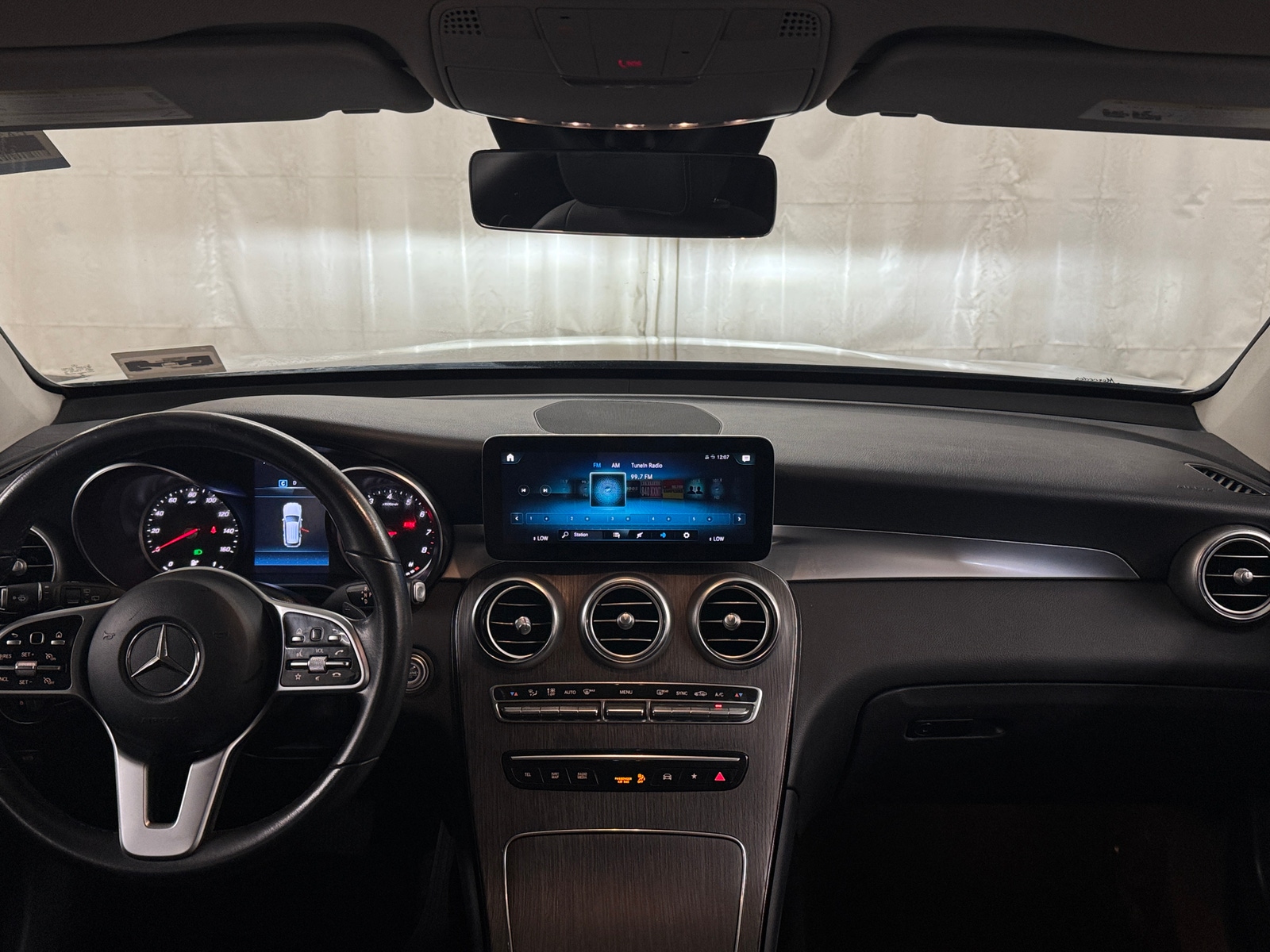 Thumbnail: 2022 Mercedes-Benz GLC - 2