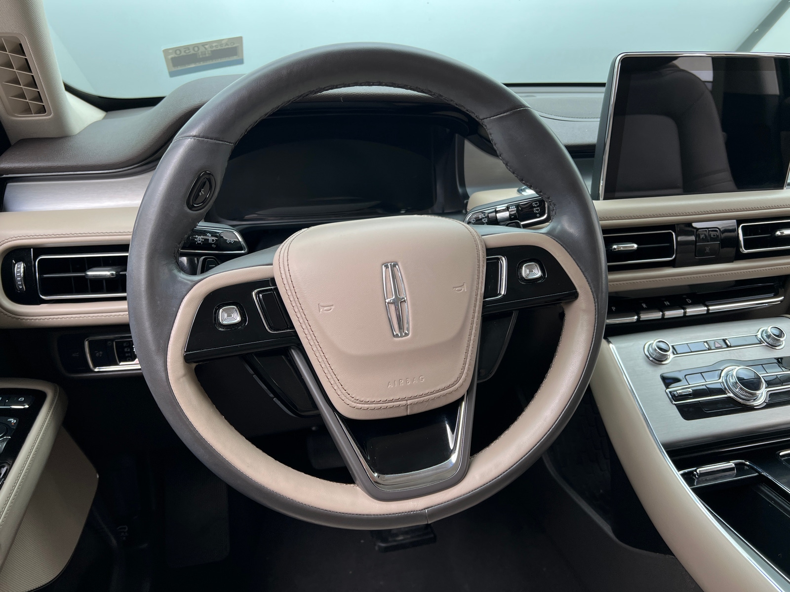 Thumbnail: 2020 Lincoln Aviator - 4