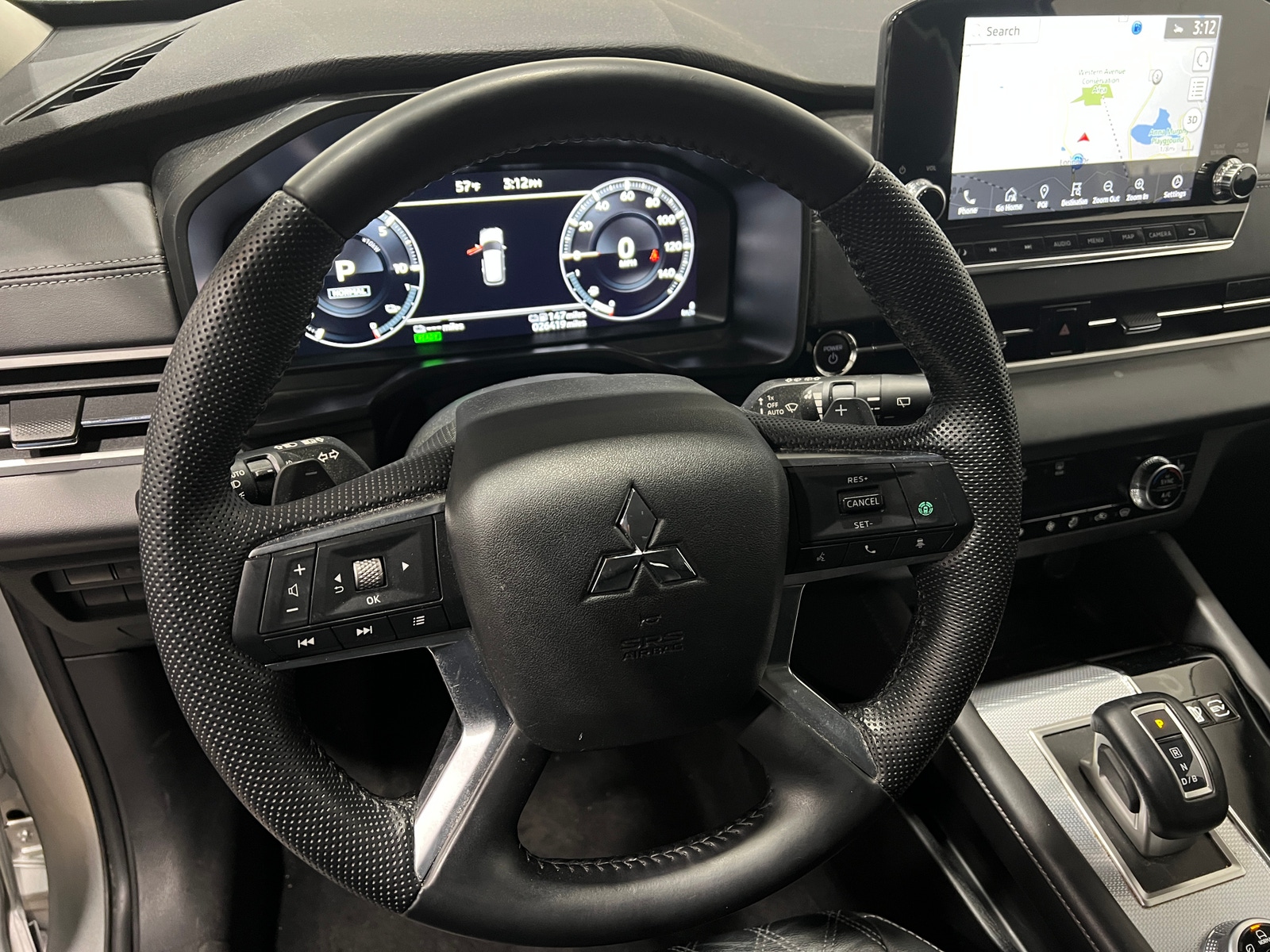 Thumbnail: 2023 Mitsubishi Outlander - 4