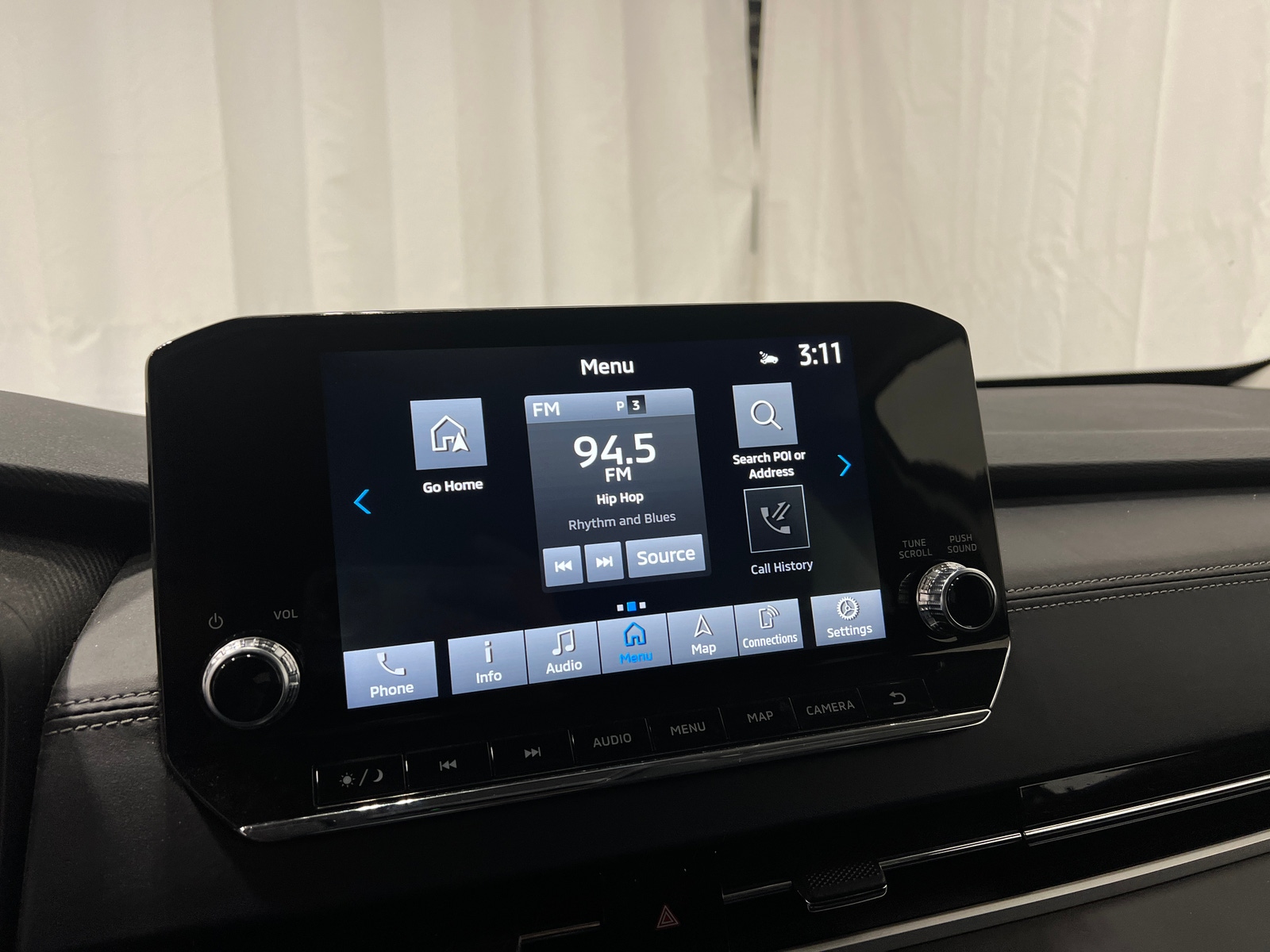 Thumbnail: 2023 Mitsubishi Outlander - 3