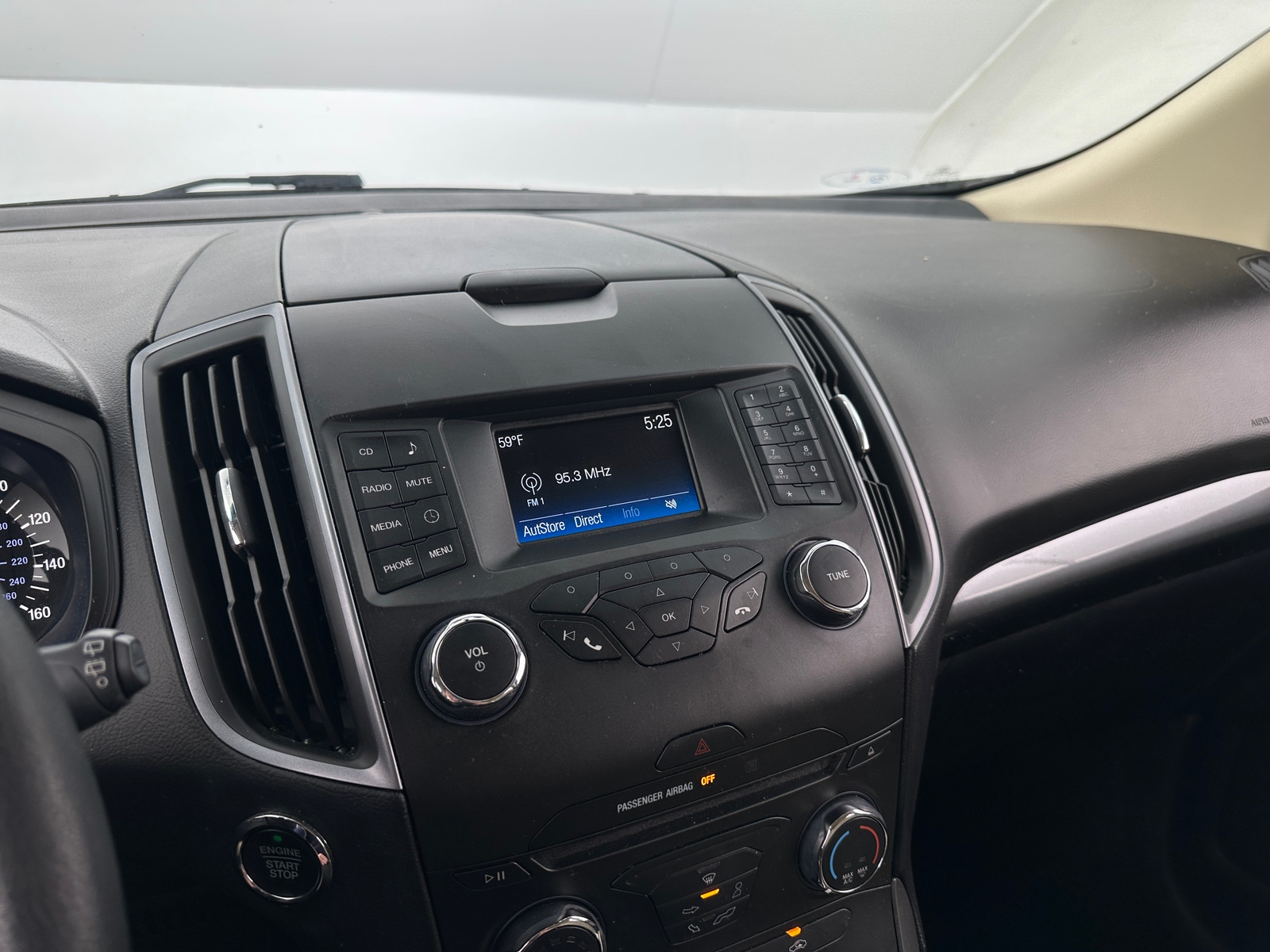 Thumbnail: 2018 Ford Edge - 4