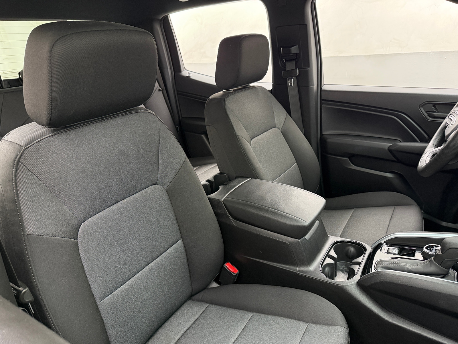 Thumbnail: 2024 Chevrolet Colorado - 2