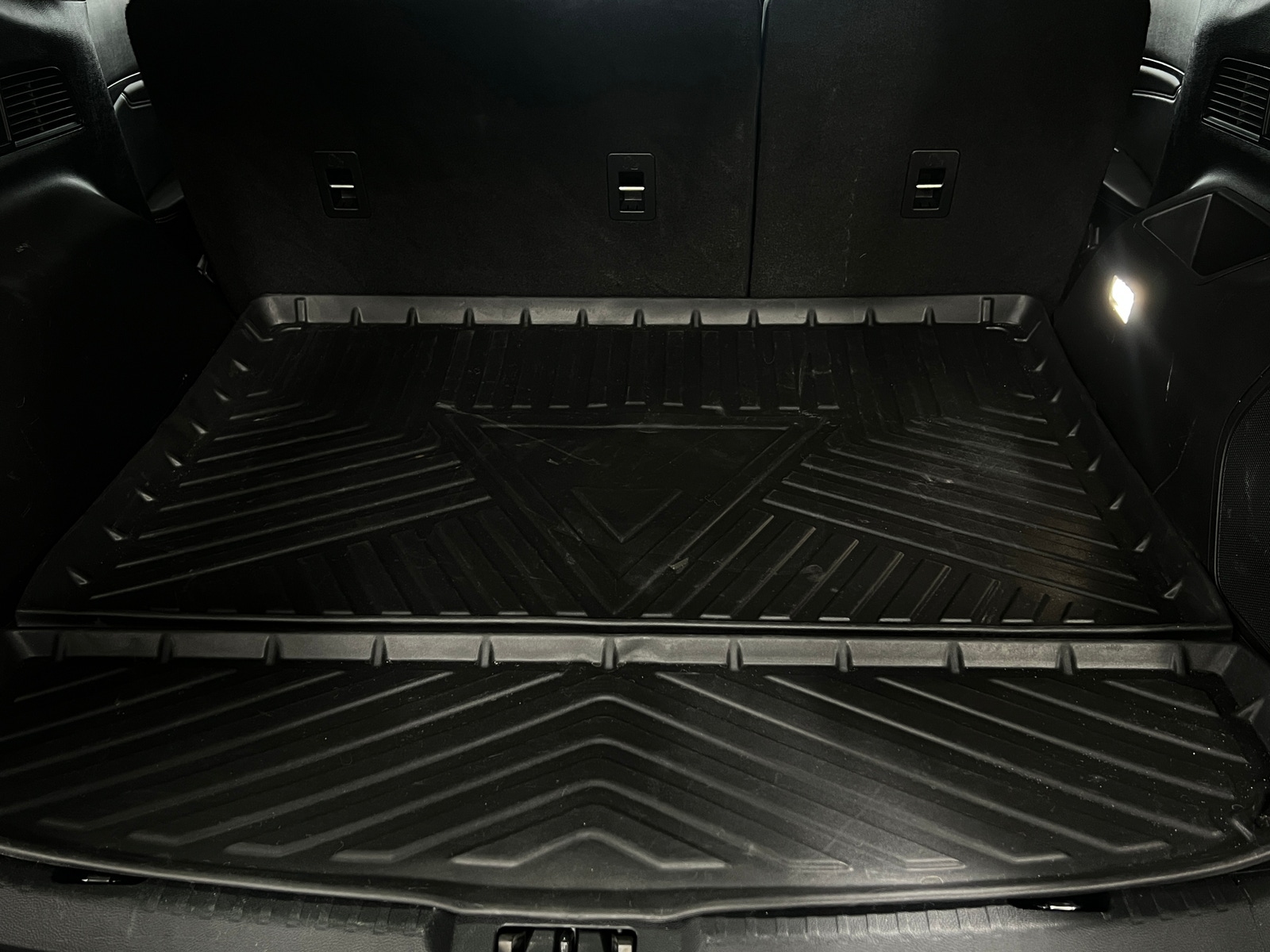 Thumbnail: 2021 Ford Edge - 6