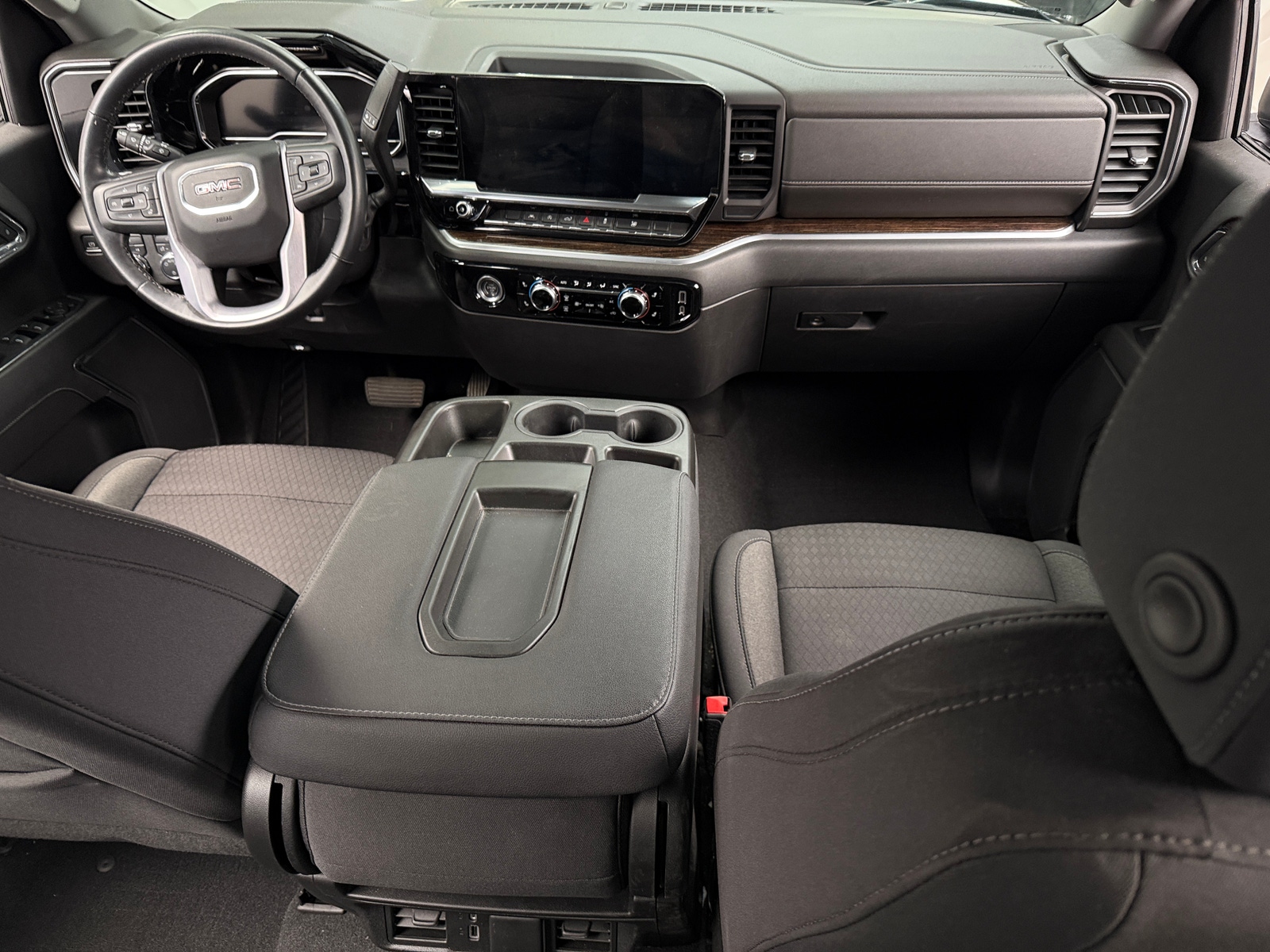 Thumbnail: 2022 GMC Sierra 1500 - 3