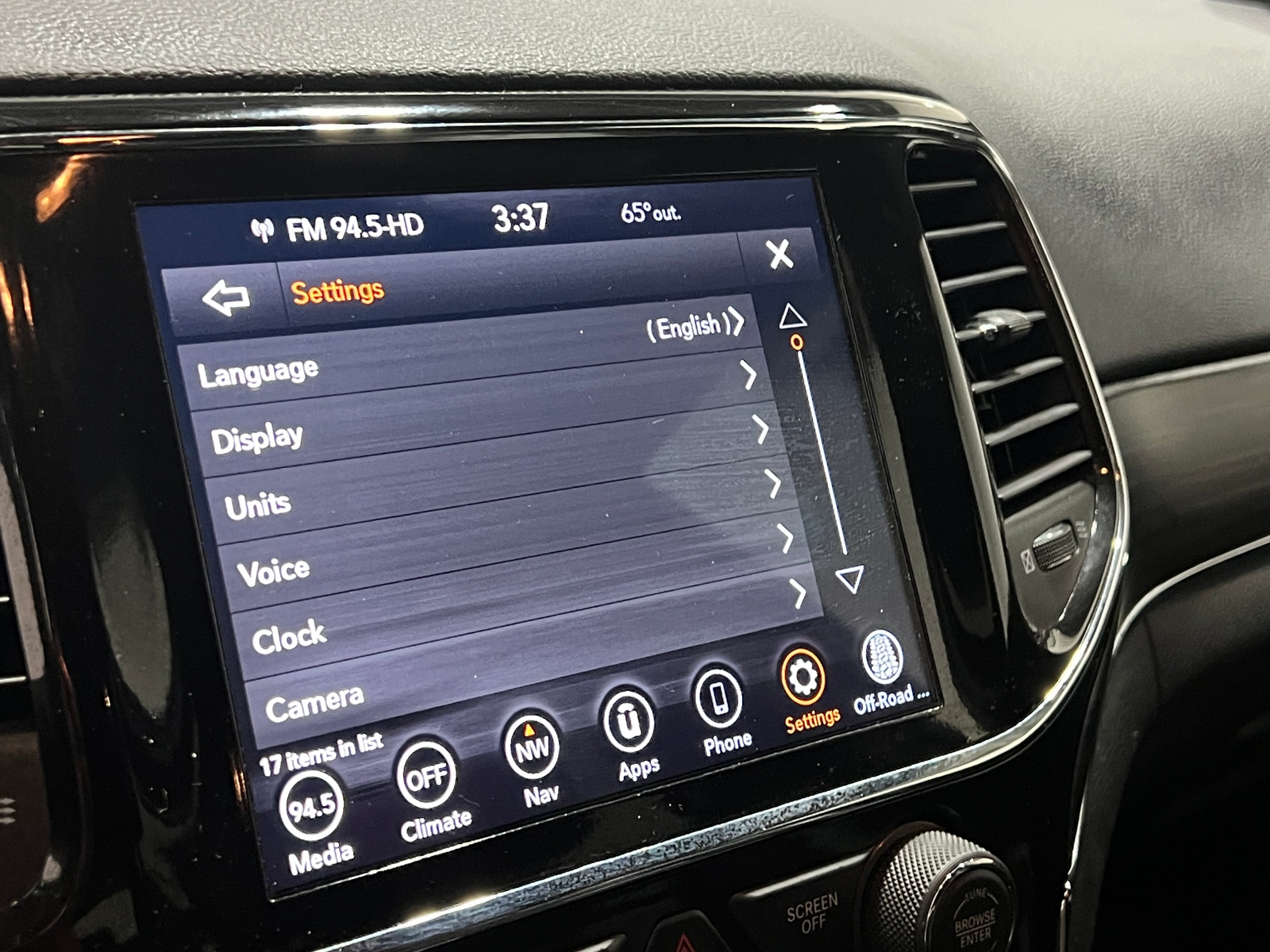 Thumbnail: 2021 Jeep Grand Cherokee - 3