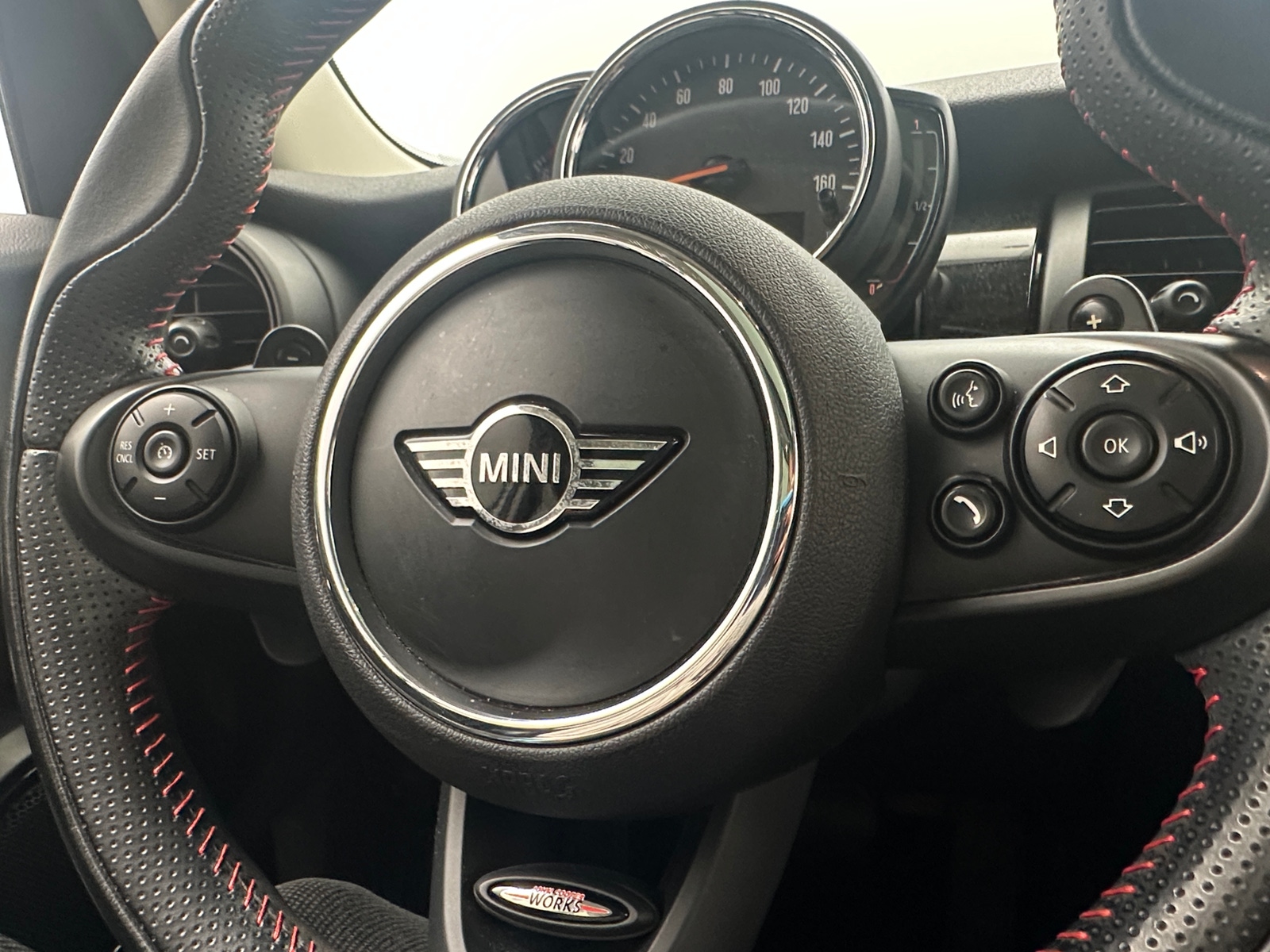 Thumbnail: 2019 MINI Cooper Hardtop - 5