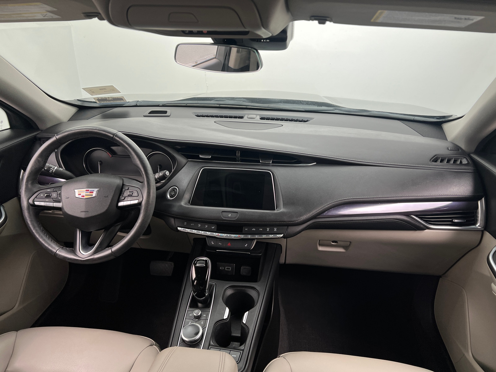 Thumbnail: 2023 Cadillac XT4 - 2