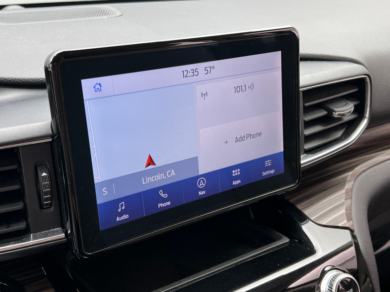 Thumbnail: 2024 Ford Explorer - 3