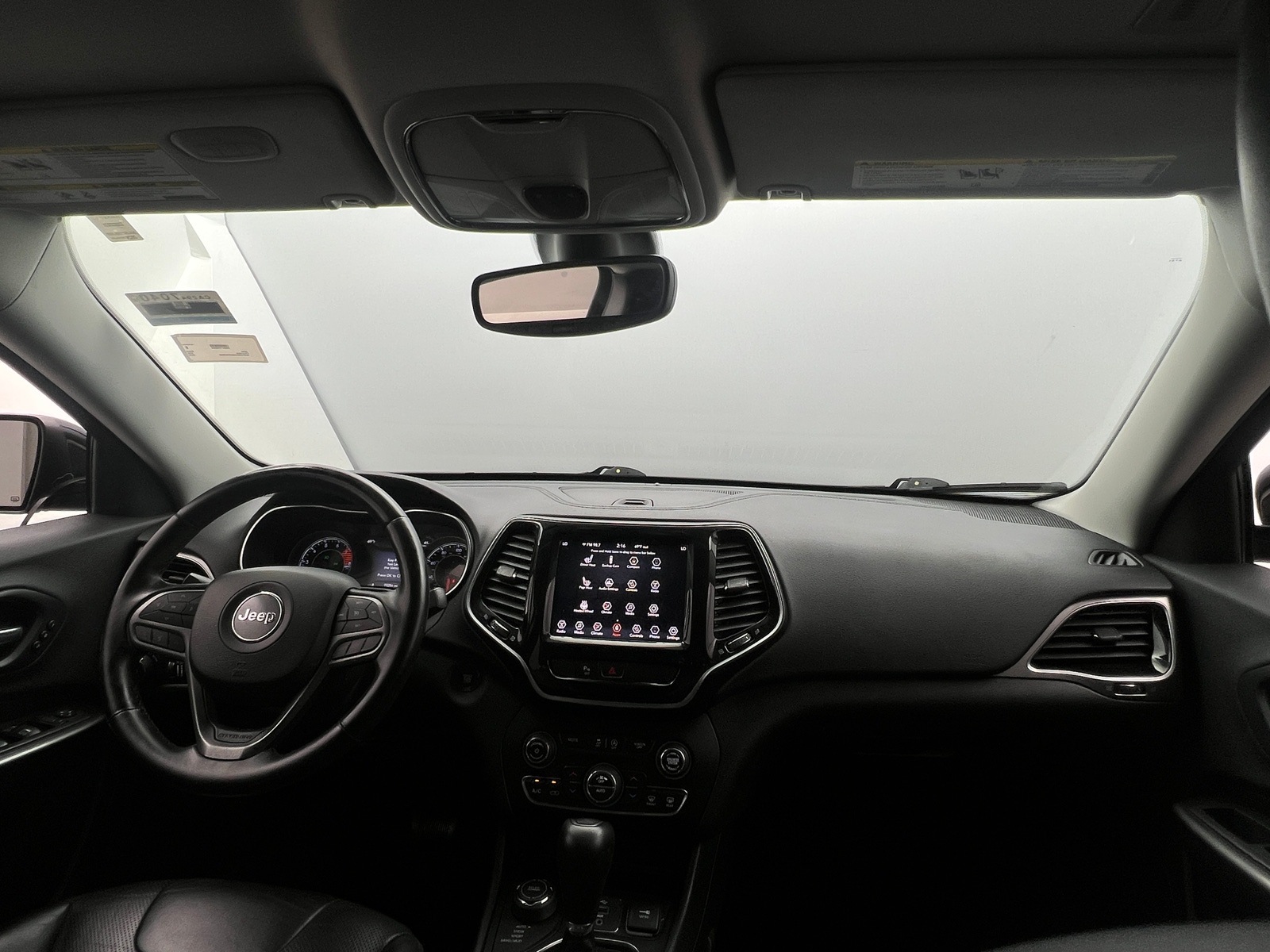 Thumbnail: 2019 Jeep Cherokee - 2