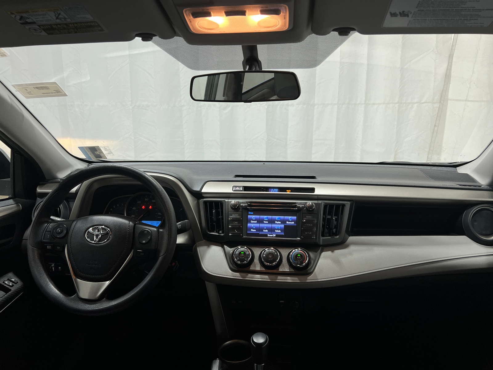 Thumbnail: 2015 Toyota RAV4 - 3