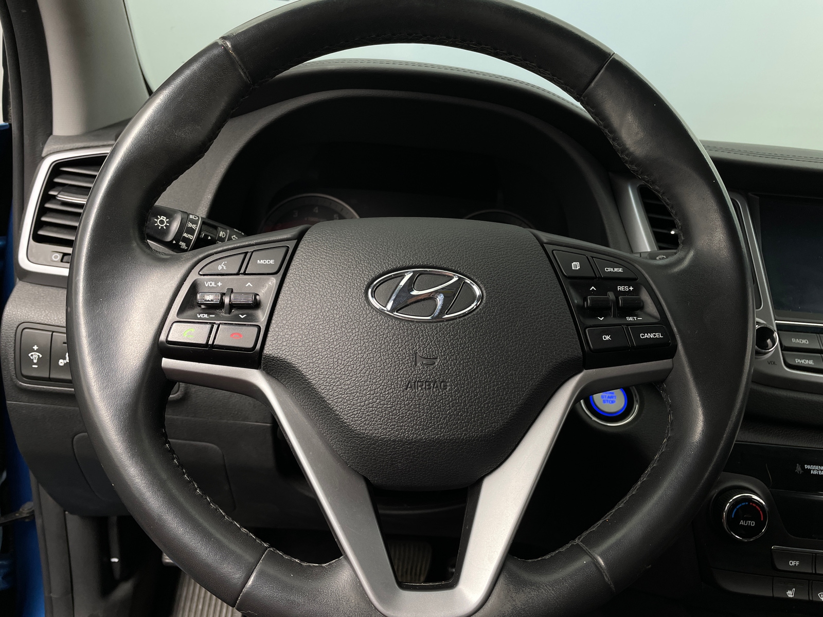 Thumbnail: 2017 Hyundai Tucson - 4