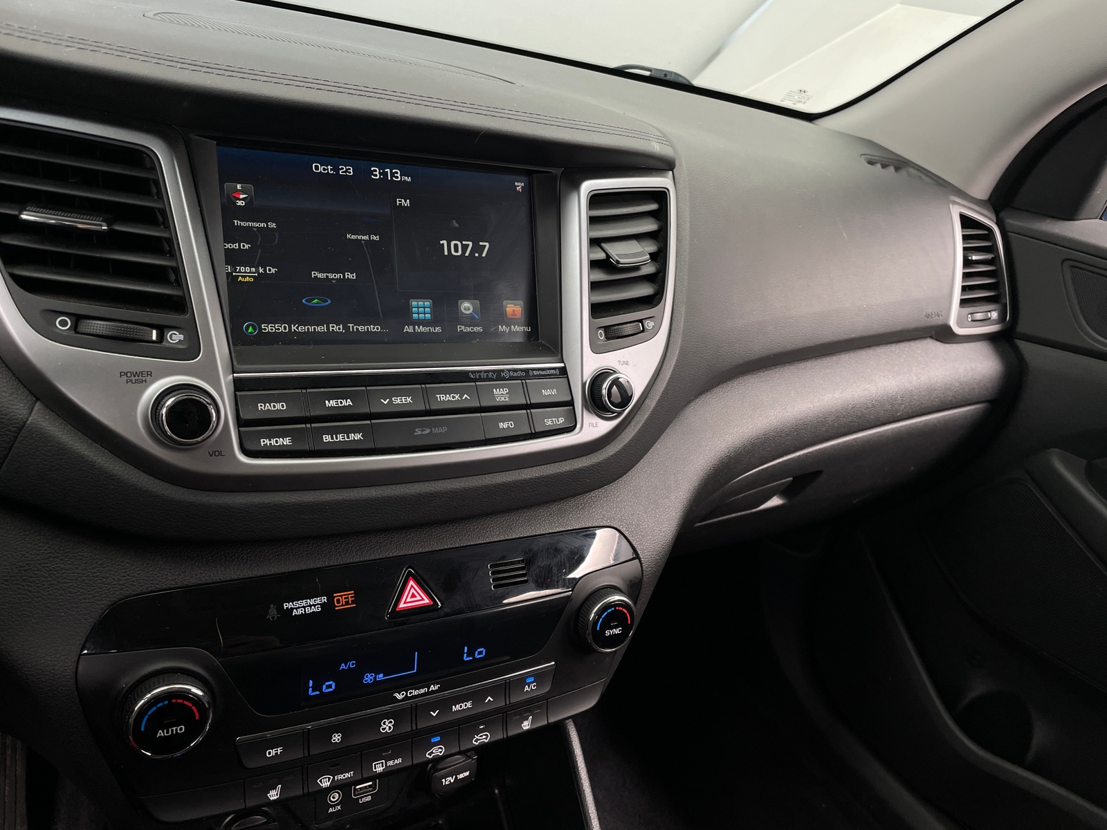 Thumbnail: 2017 Hyundai Tucson - 3