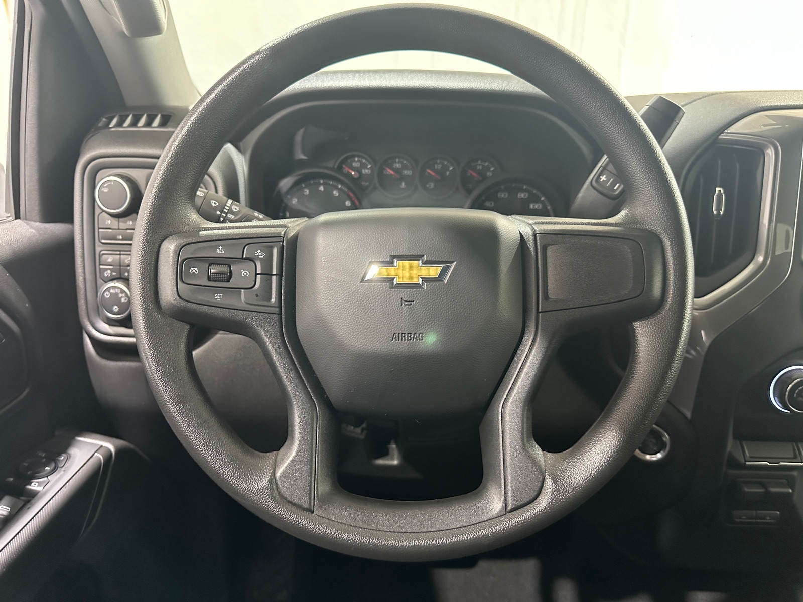 Thumbnail: 2024 Chevrolet Silverado 2500 - 5