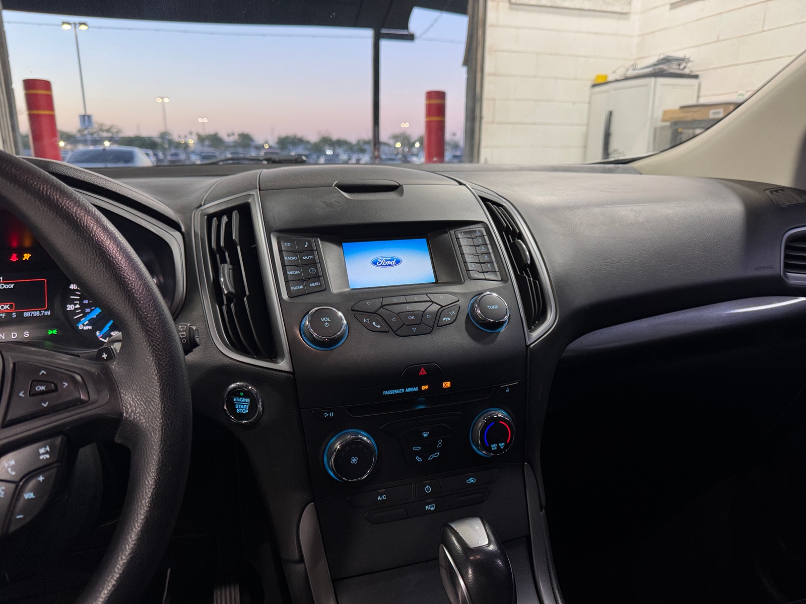 Thumbnail: 2018 Ford Edge - 4