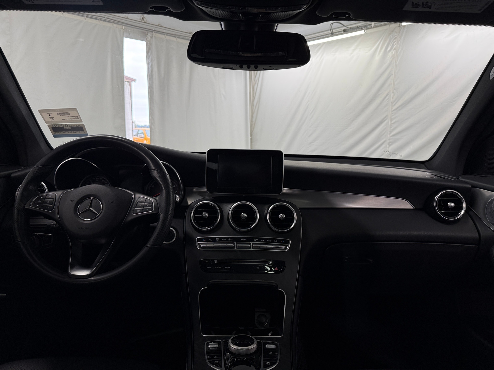 Thumbnail: 2019 Mercedes-Benz GLC - 2