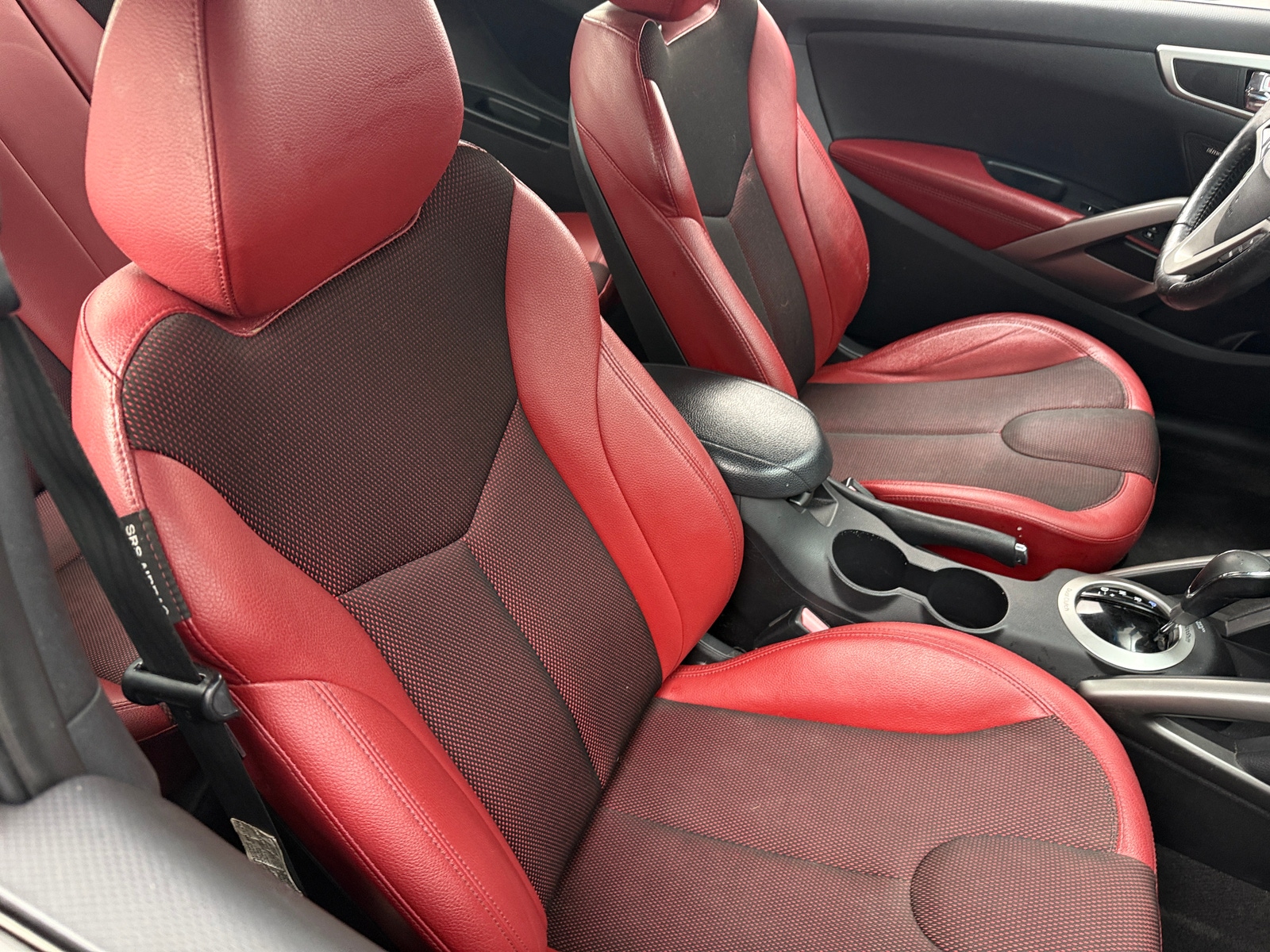 Thumbnail: 2012 Hyundai Veloster - 2