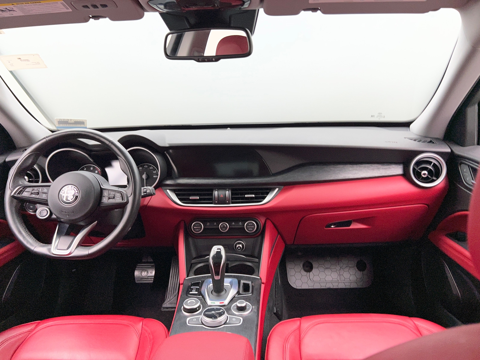 Thumbnail: 2020 Alfa Romeo Stelvio - 2