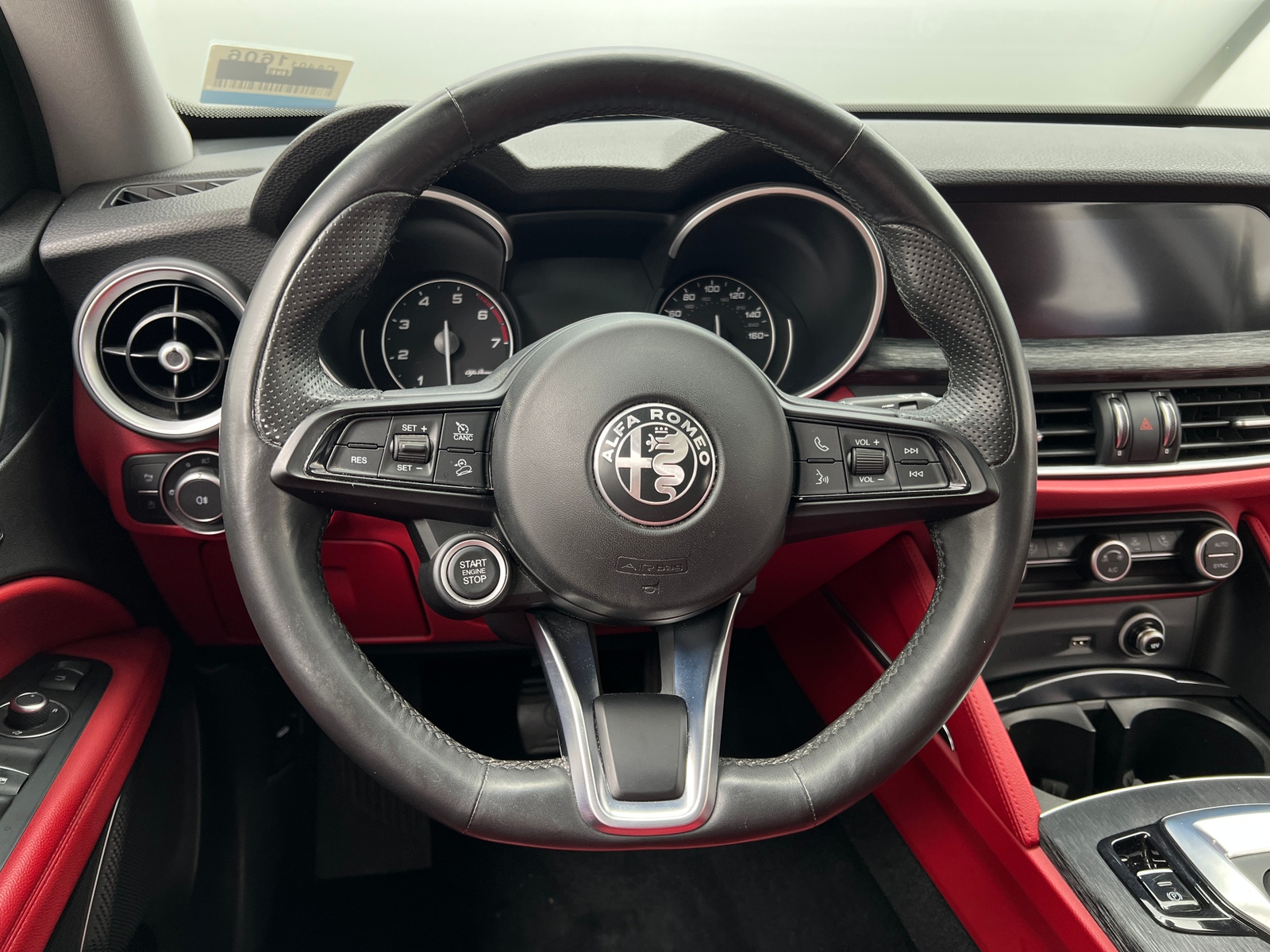 Thumbnail: 2020 Alfa Romeo Stelvio - 4