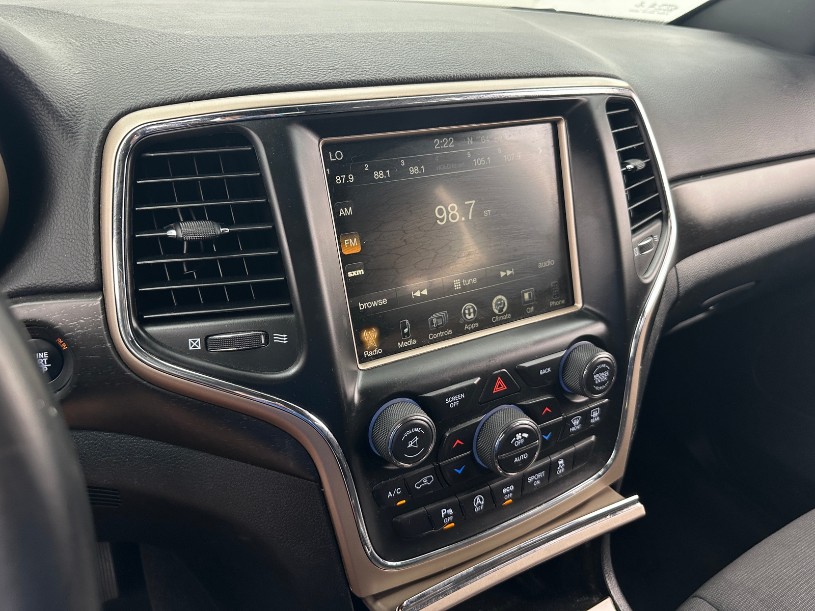 Thumbnail: 2017 Jeep Grand Cherokee - 4