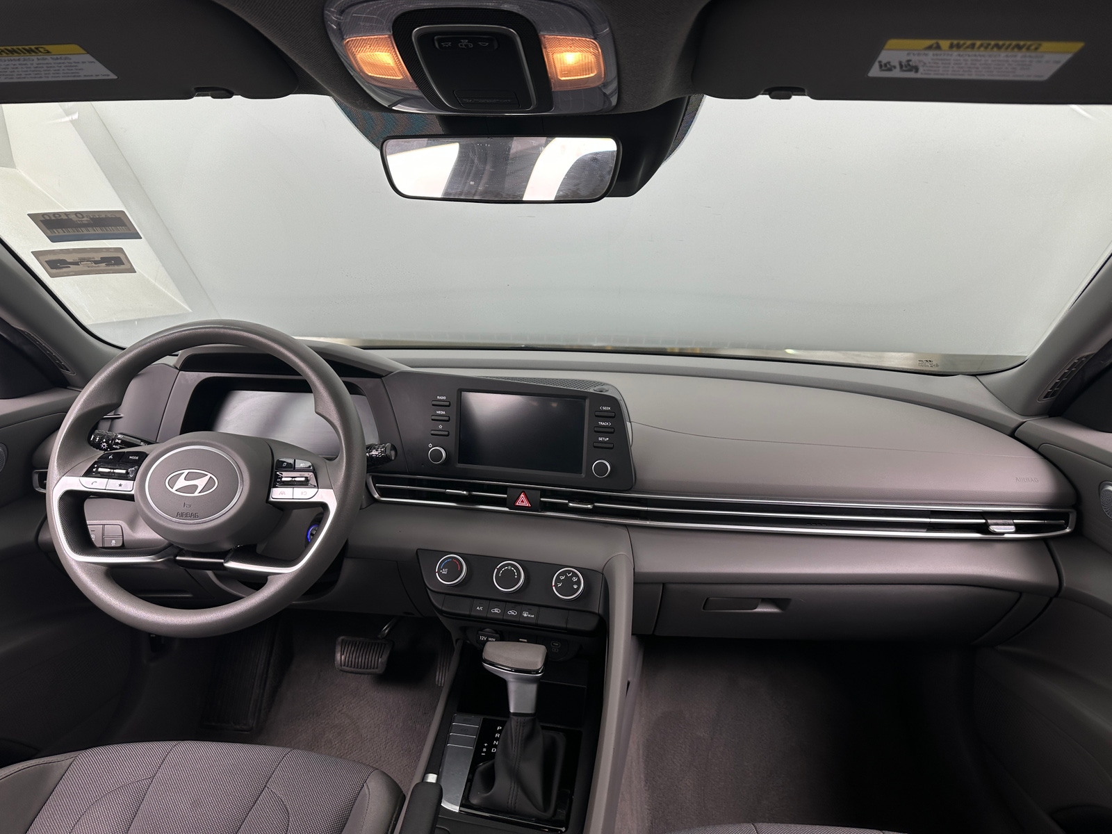 Thumbnail: 2024 Hyundai Elantra - 3