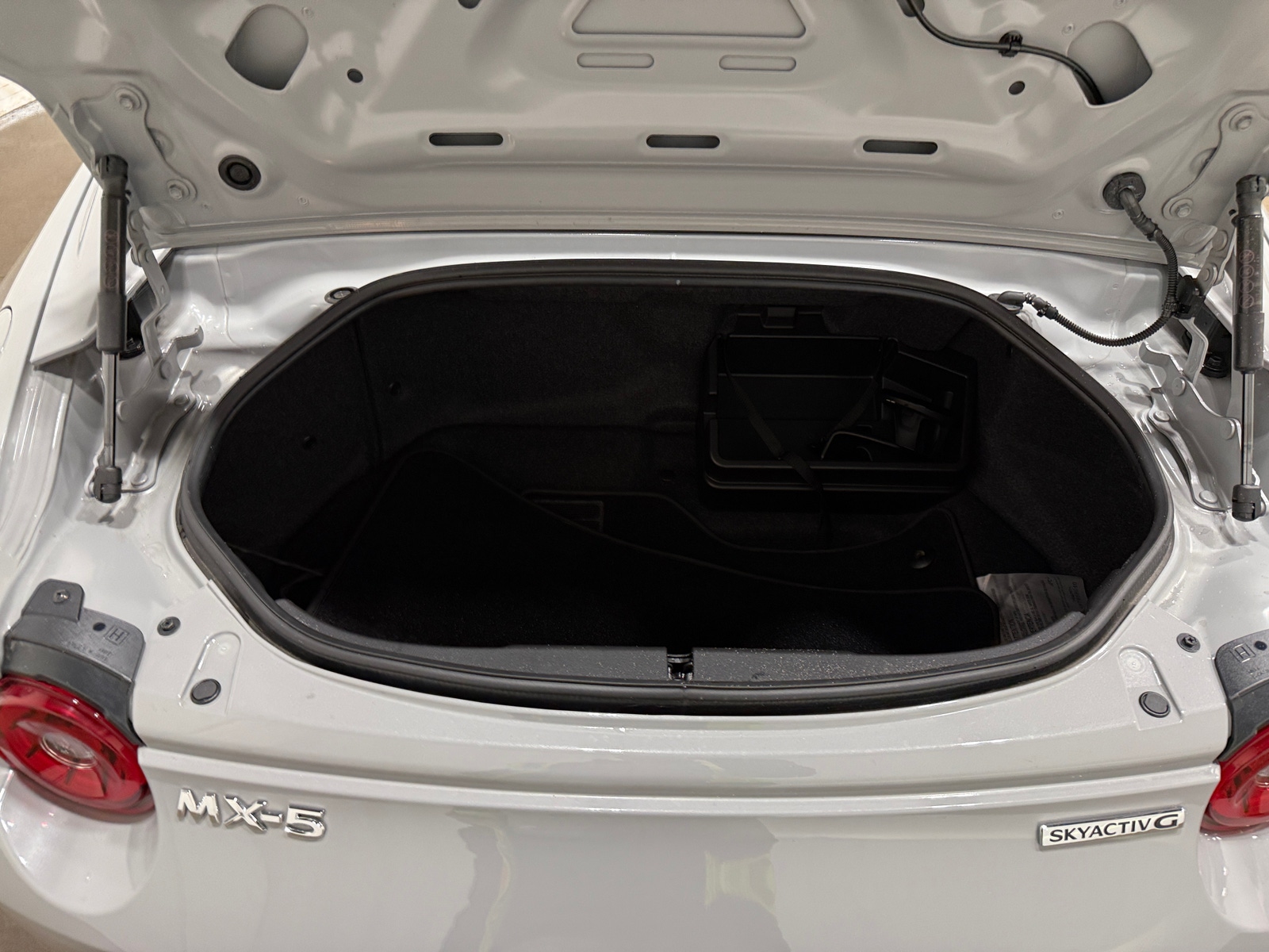 Thumbnail: 2025 Mazda MX-5 Miata - 5