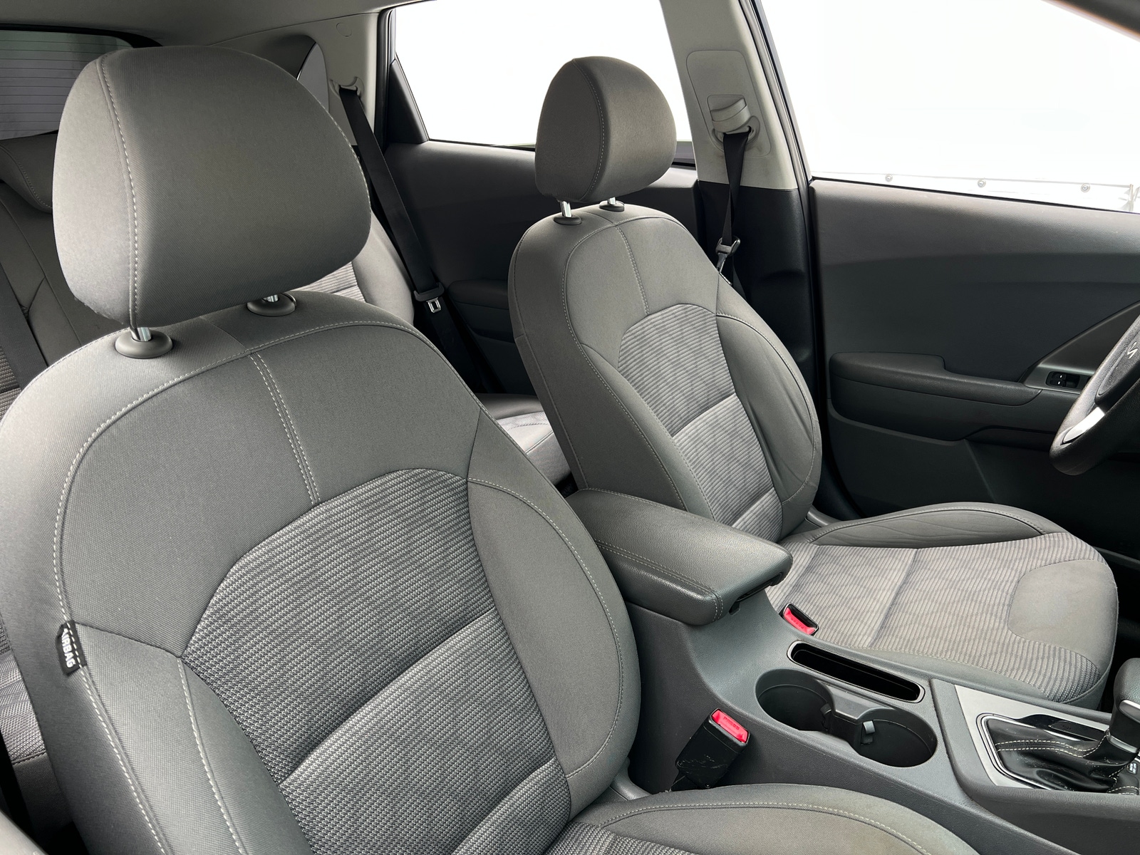 Thumbnail: 2022 Kia Niro - 2