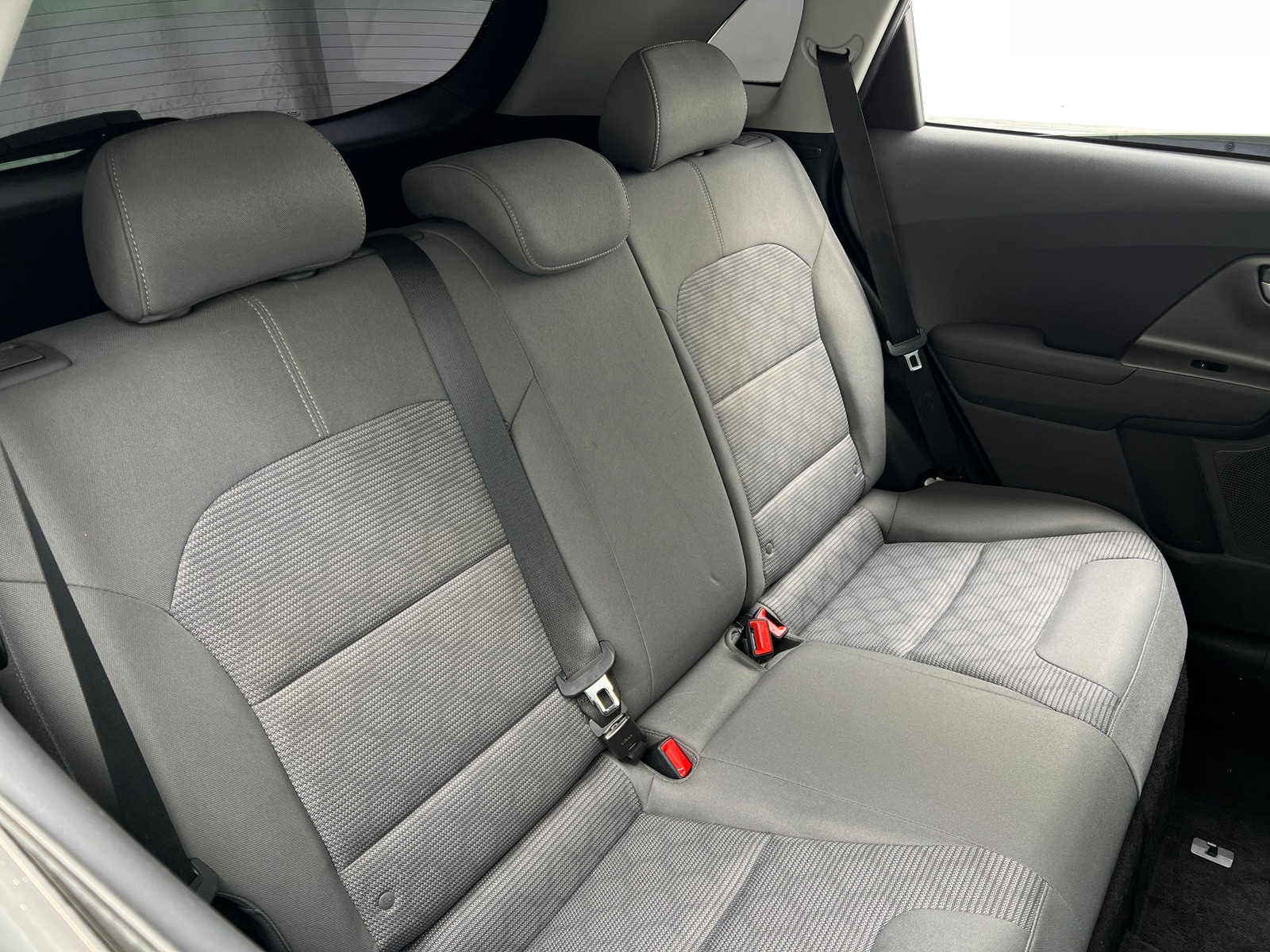 Thumbnail: 2022 Kia Niro - 6